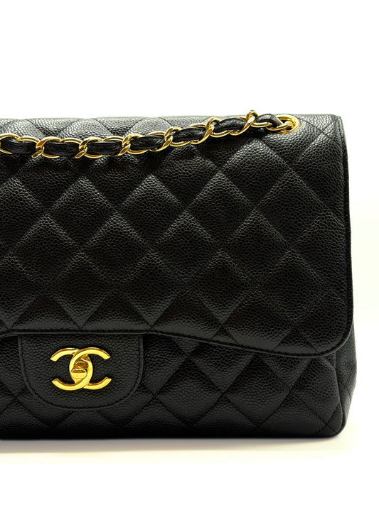 CHANEL | Jumbo Double Flap in Black Caviar