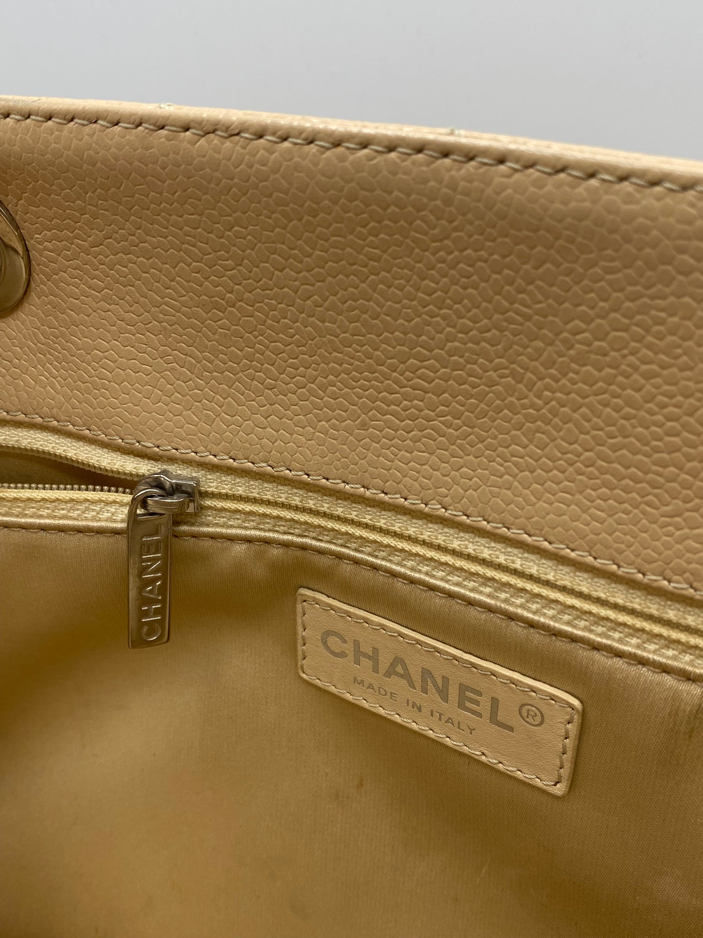 CHANEL | GST Beige in Caviar
