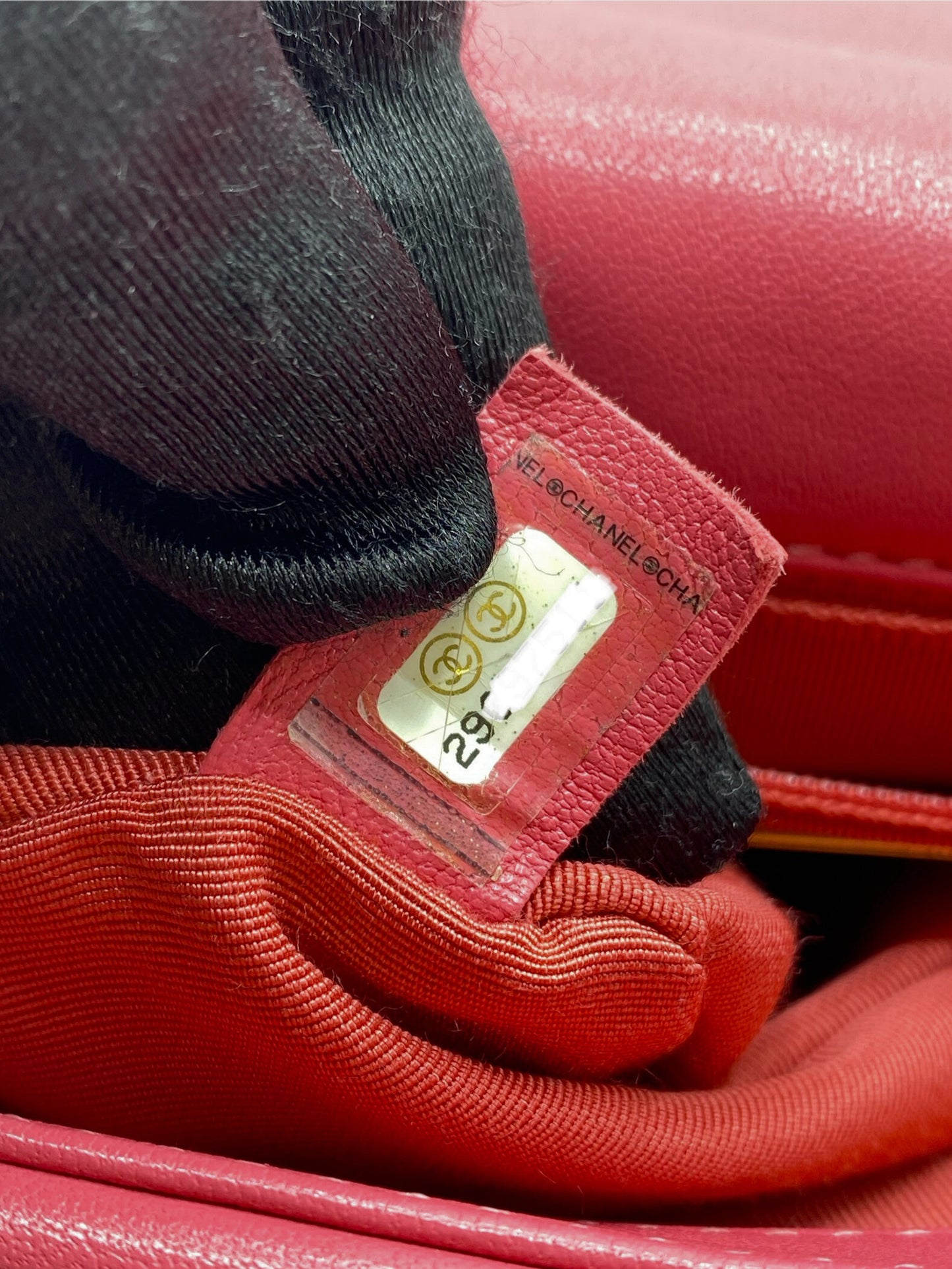 CHANEL | Small 19 Flap Bag