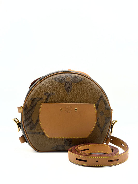 LOUIS VUITTON | Boîte Chapeau Souple MM Giant Reverse Monogram