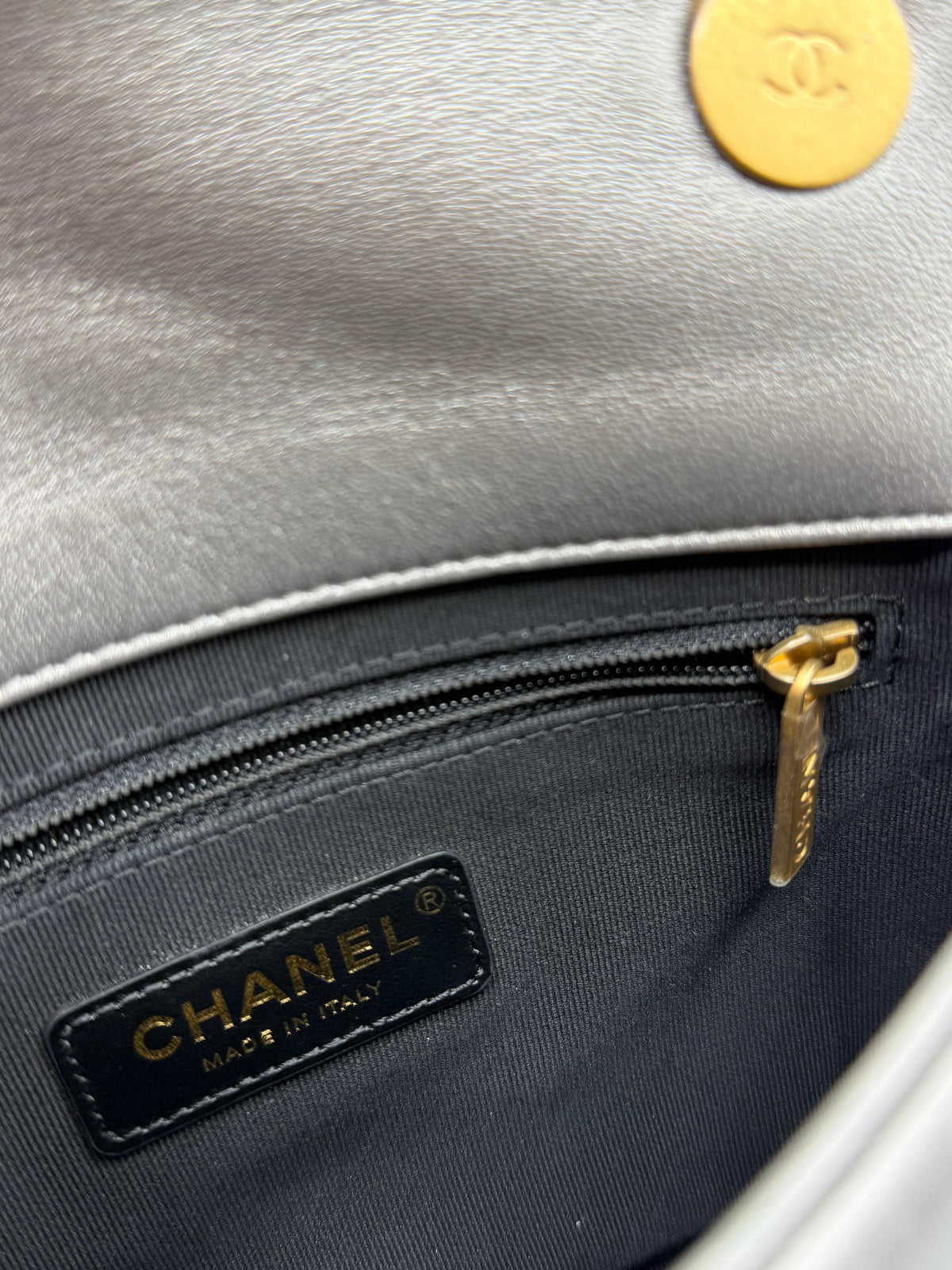 CHANEL | Side Note Mini Flap