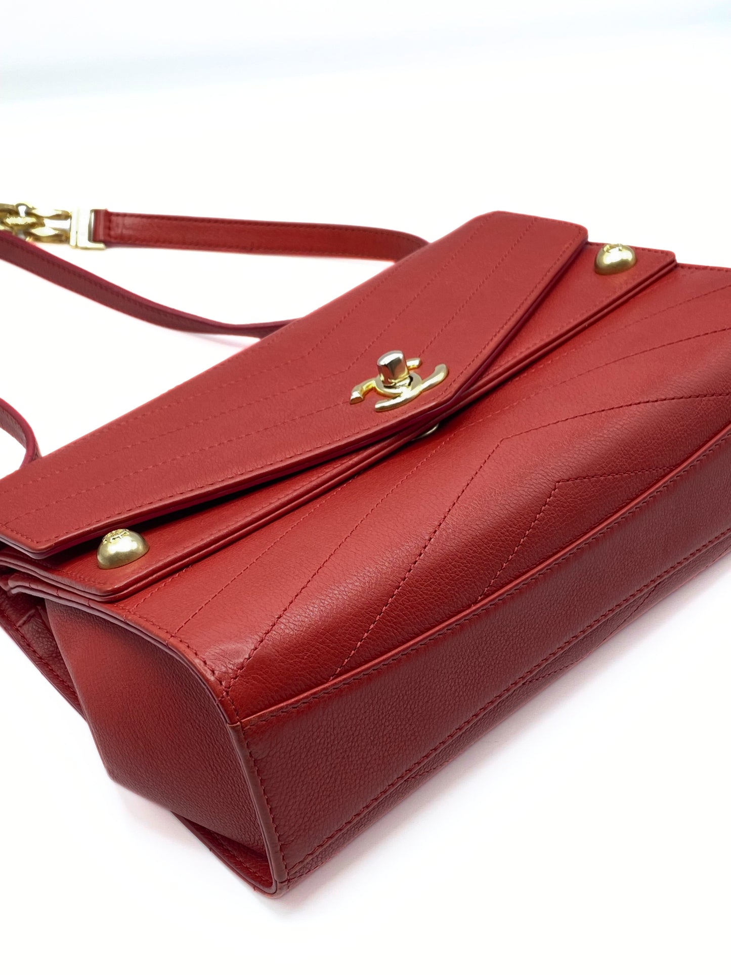 CHANEL | Cruise Flap Chevron Shoulder Bag