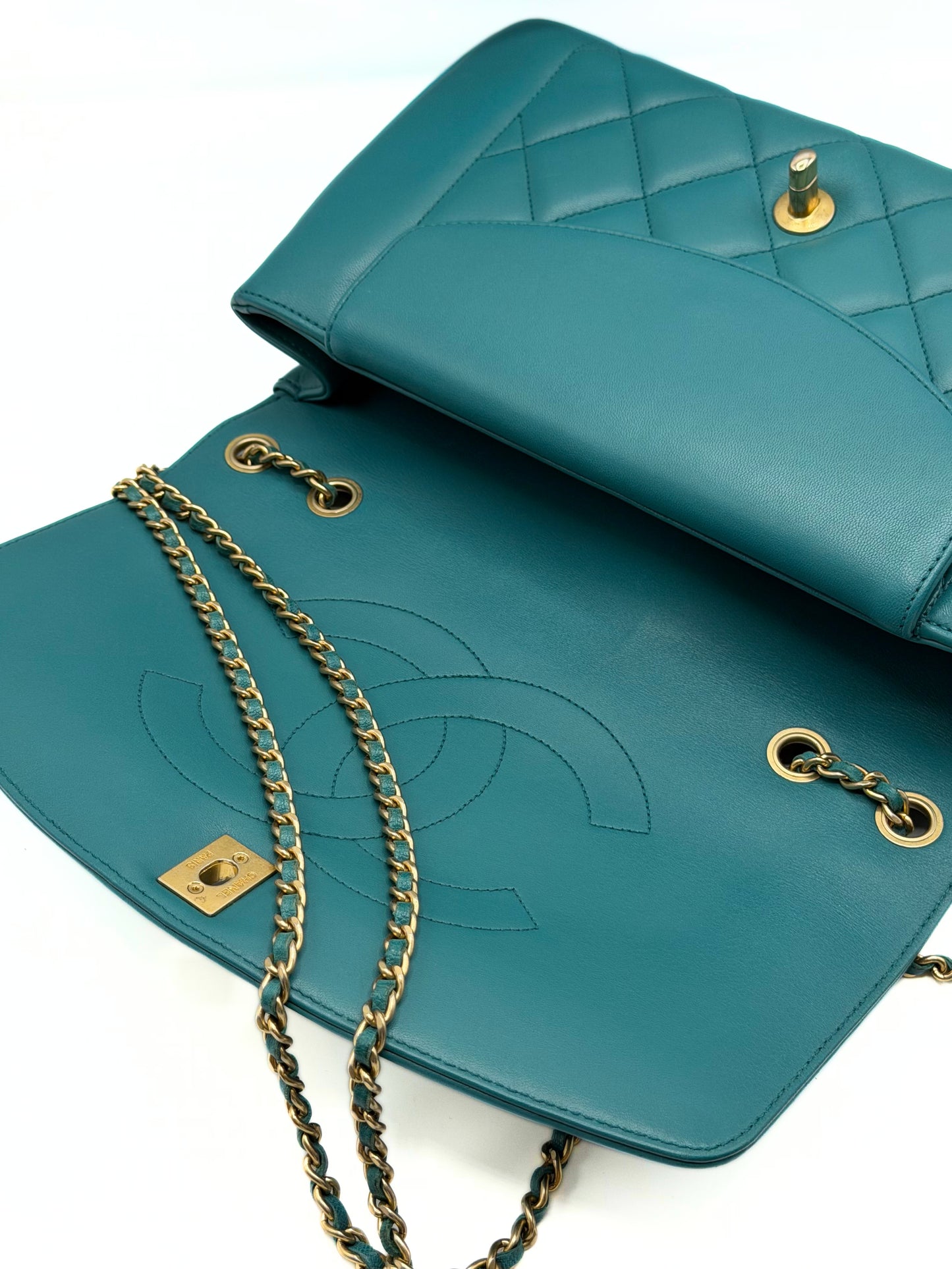 CHANEL | Diana Reissue Jumbo Classic Flap Bag