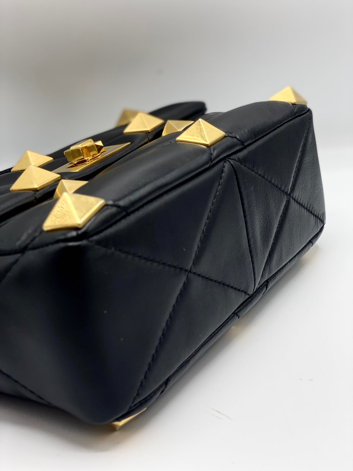 VALENTINO | Medium Black Bag Roman Stud In Nappa Leather