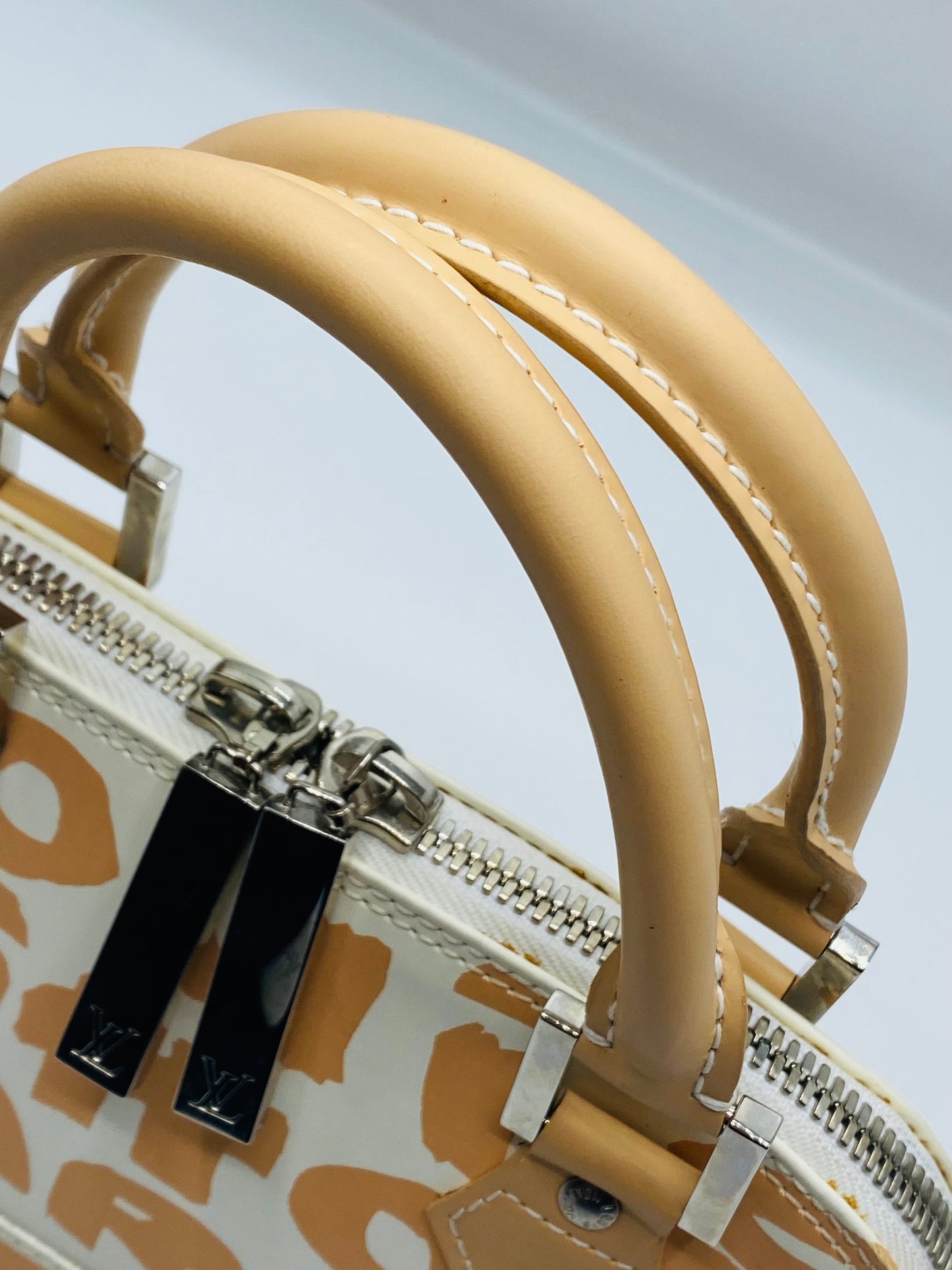 LOUIS VUITTON | Alma Mini Graffiti Limited Edition