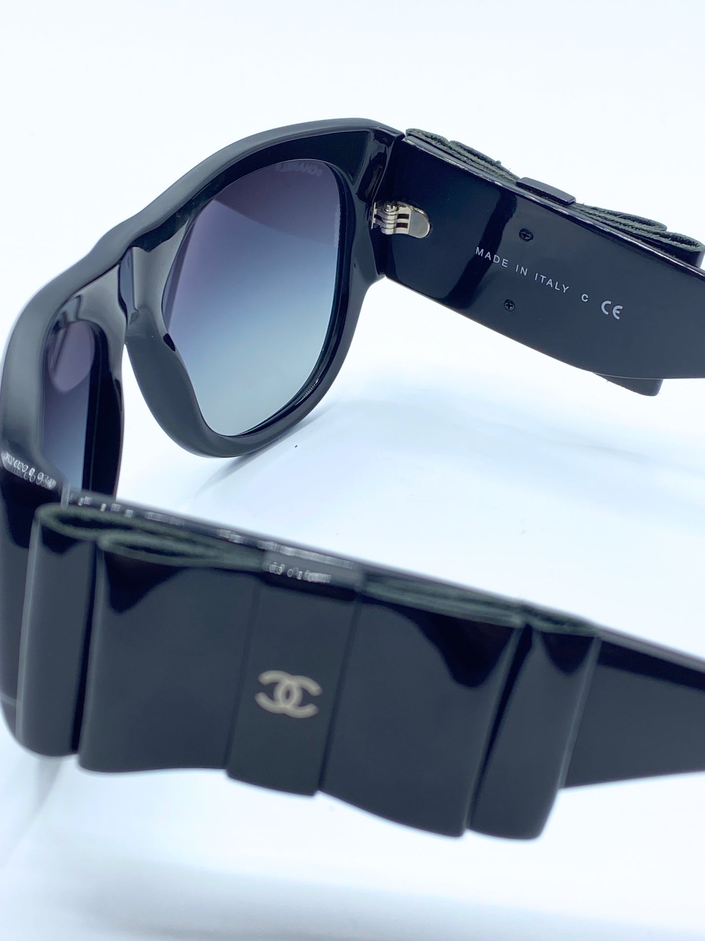 CHANEL | Ribbon Sunglasses