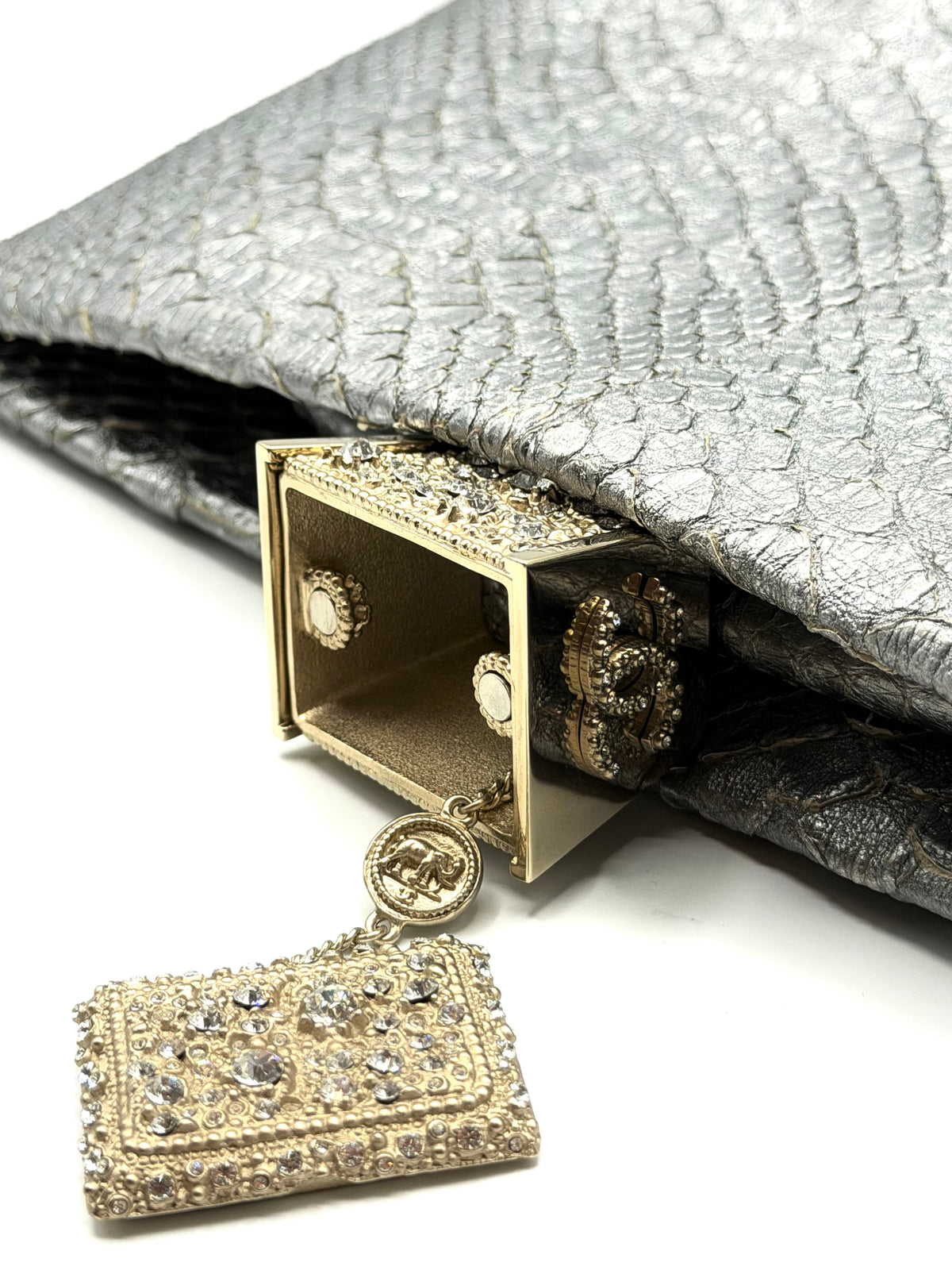 CHANEL | Clutch in Python Leather