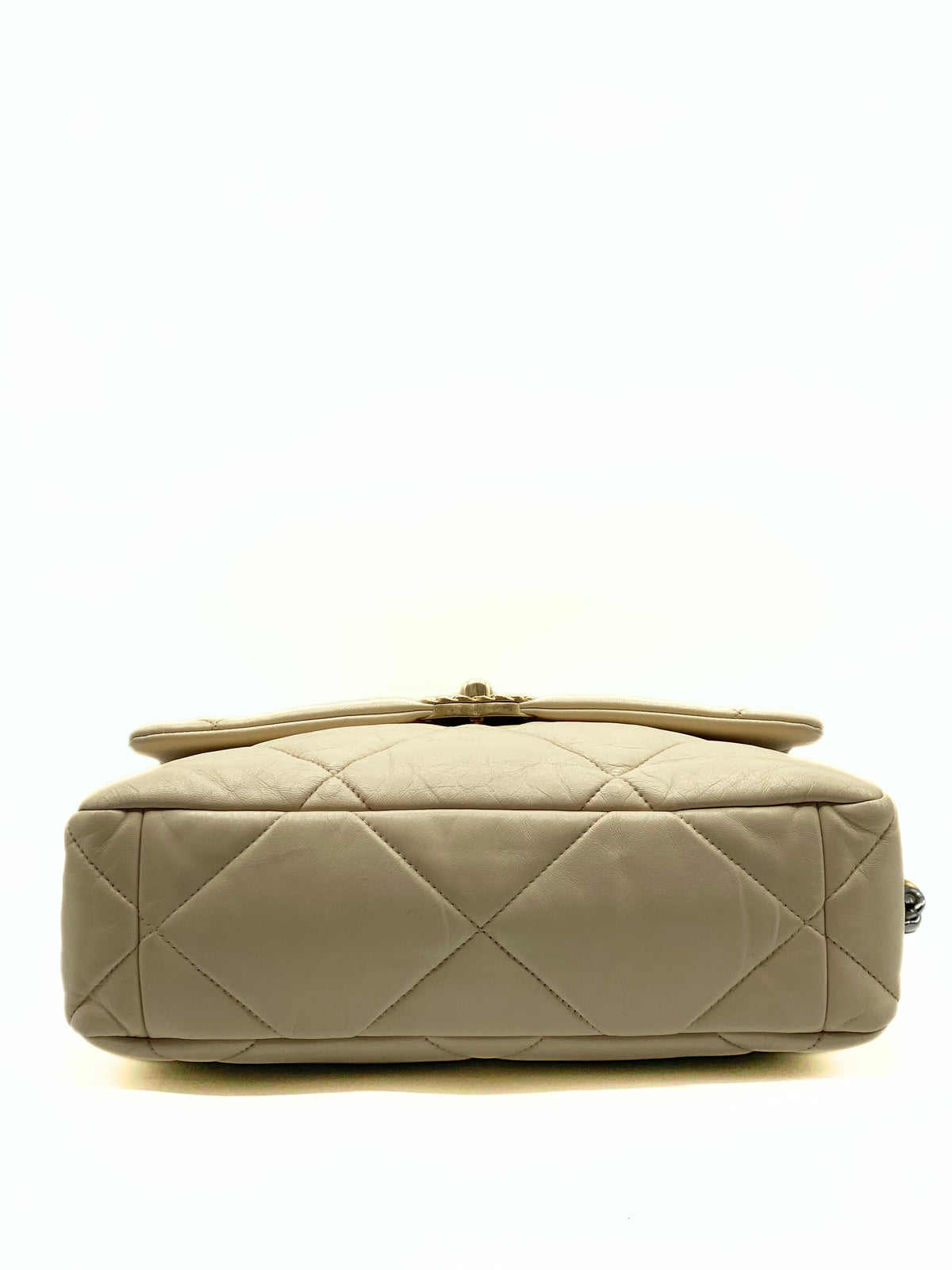 CHANEL | 19 Beige Bag