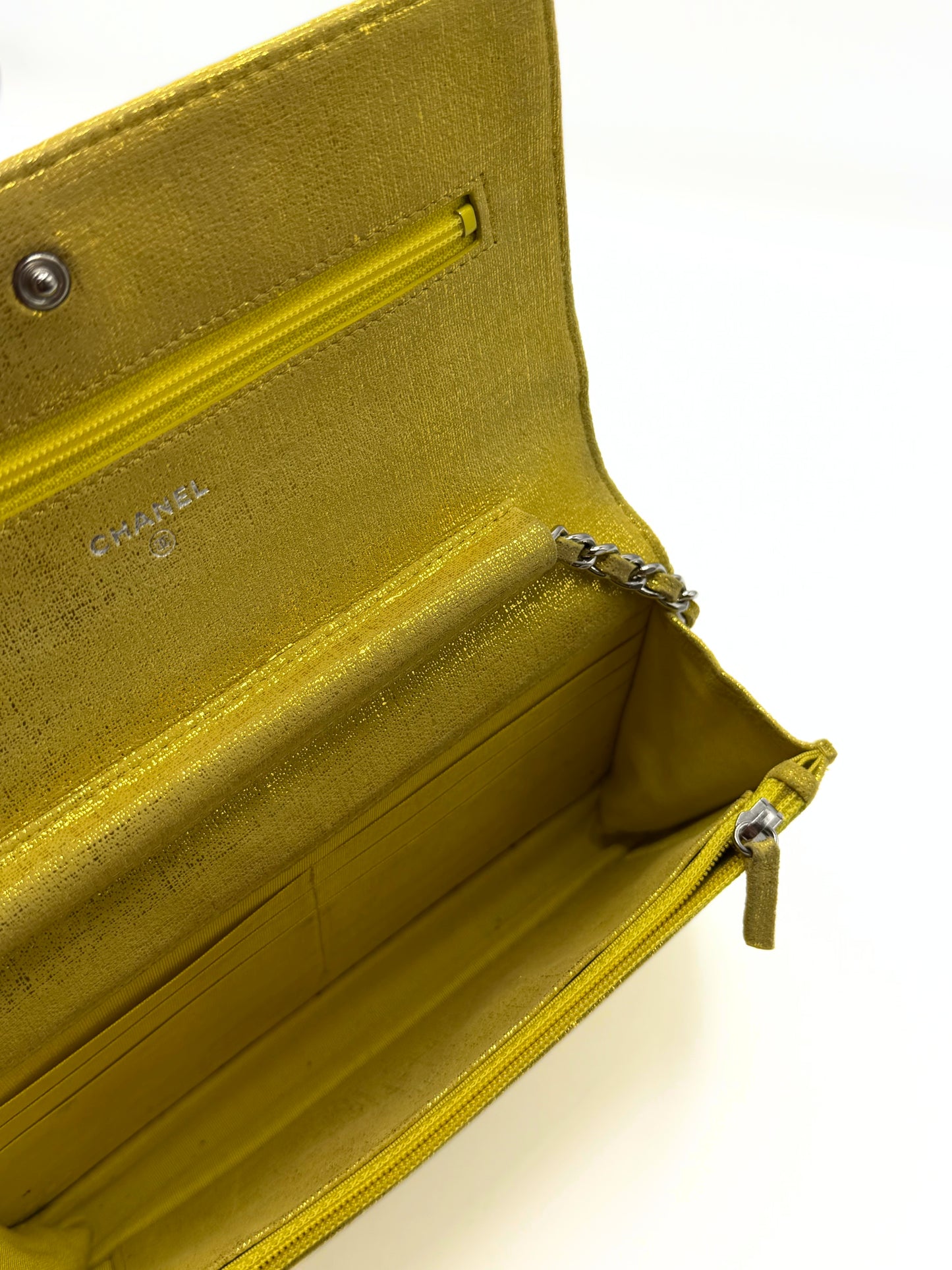 CHANEL | Wallet On Chain Metallic Gold Fabric
