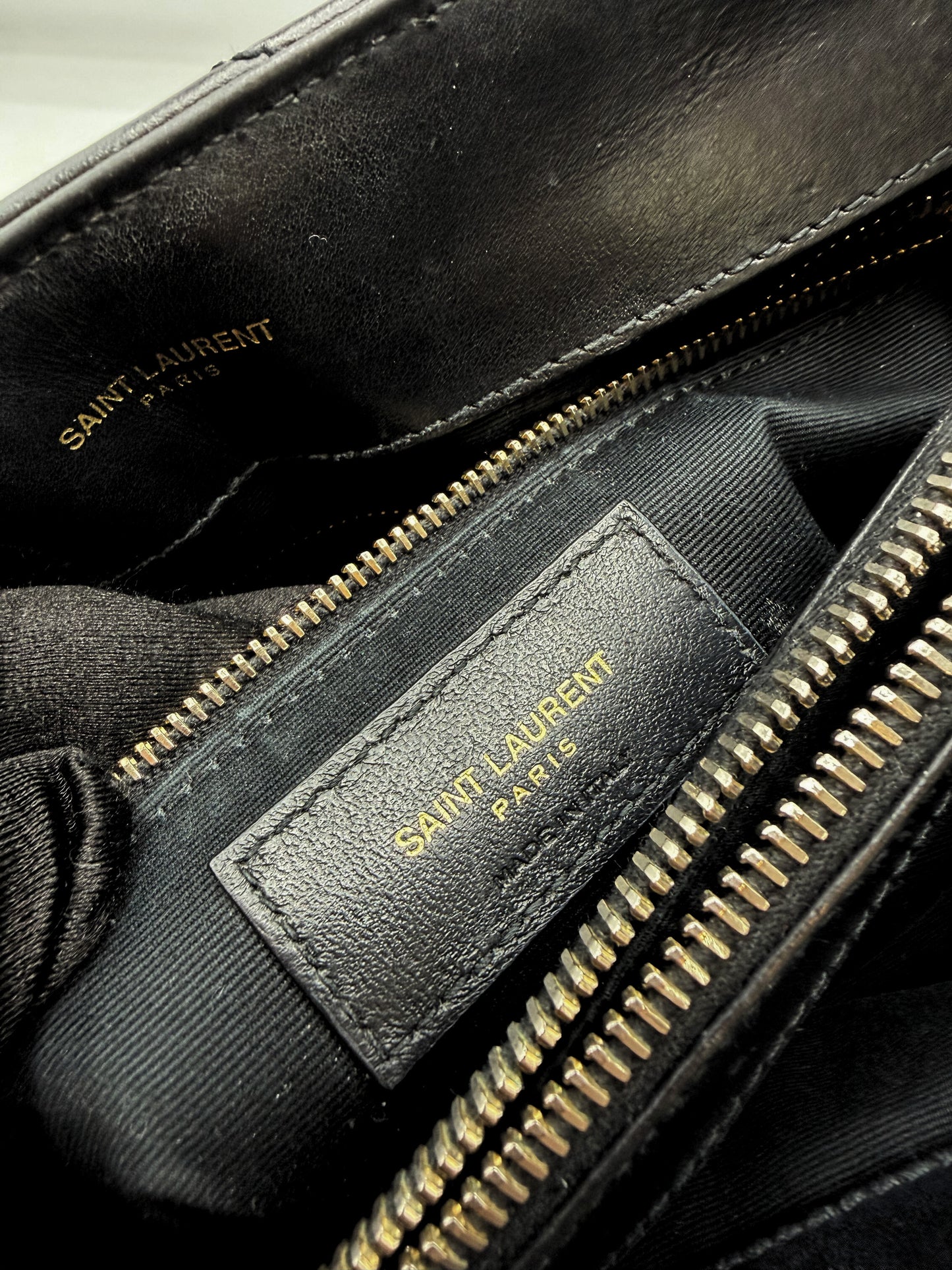 SAINT LAURENT | Loulou Medium Bag