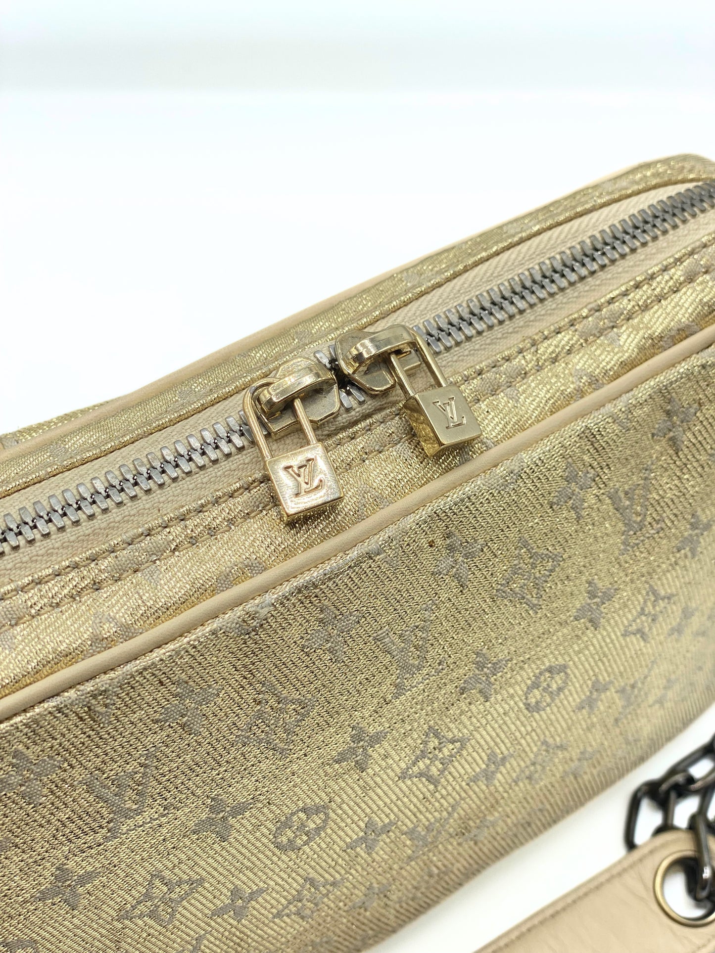 LOUIS VUITTON | Lin Shine McKenna Mini