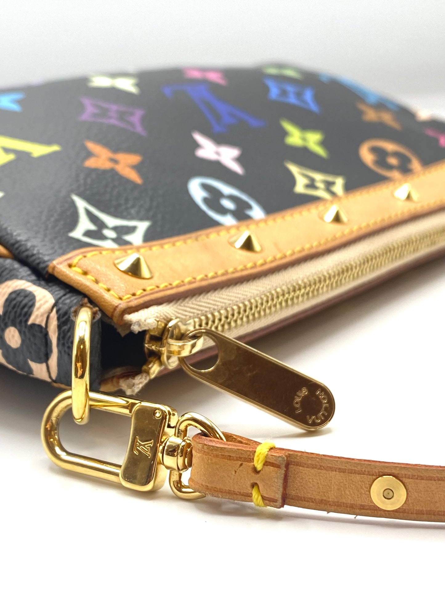 LOUIS VUITTON | Takashi Murakami Pochette Accessoires