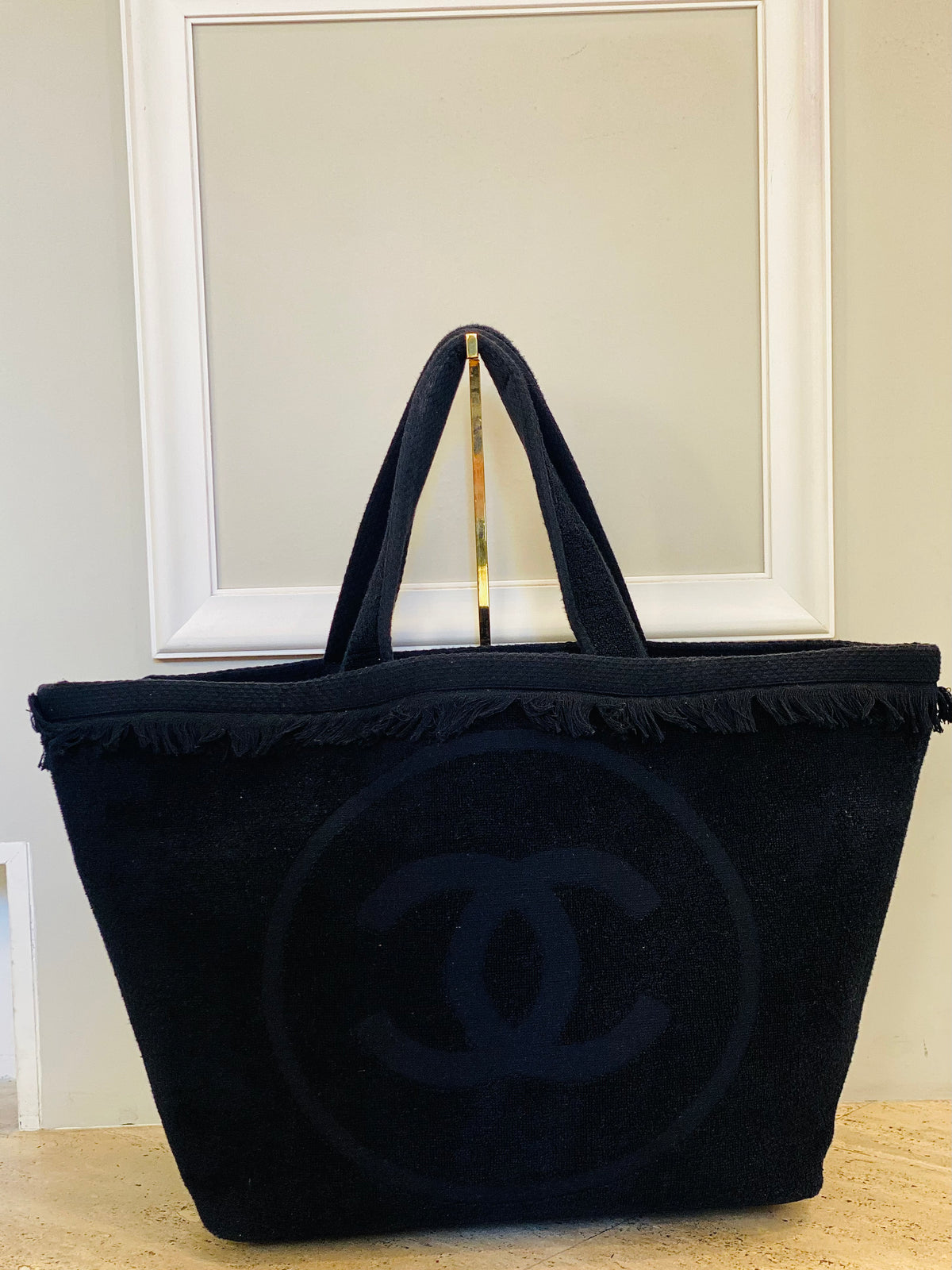 CHANEL | BLACK BEACH BAG & TOWEL