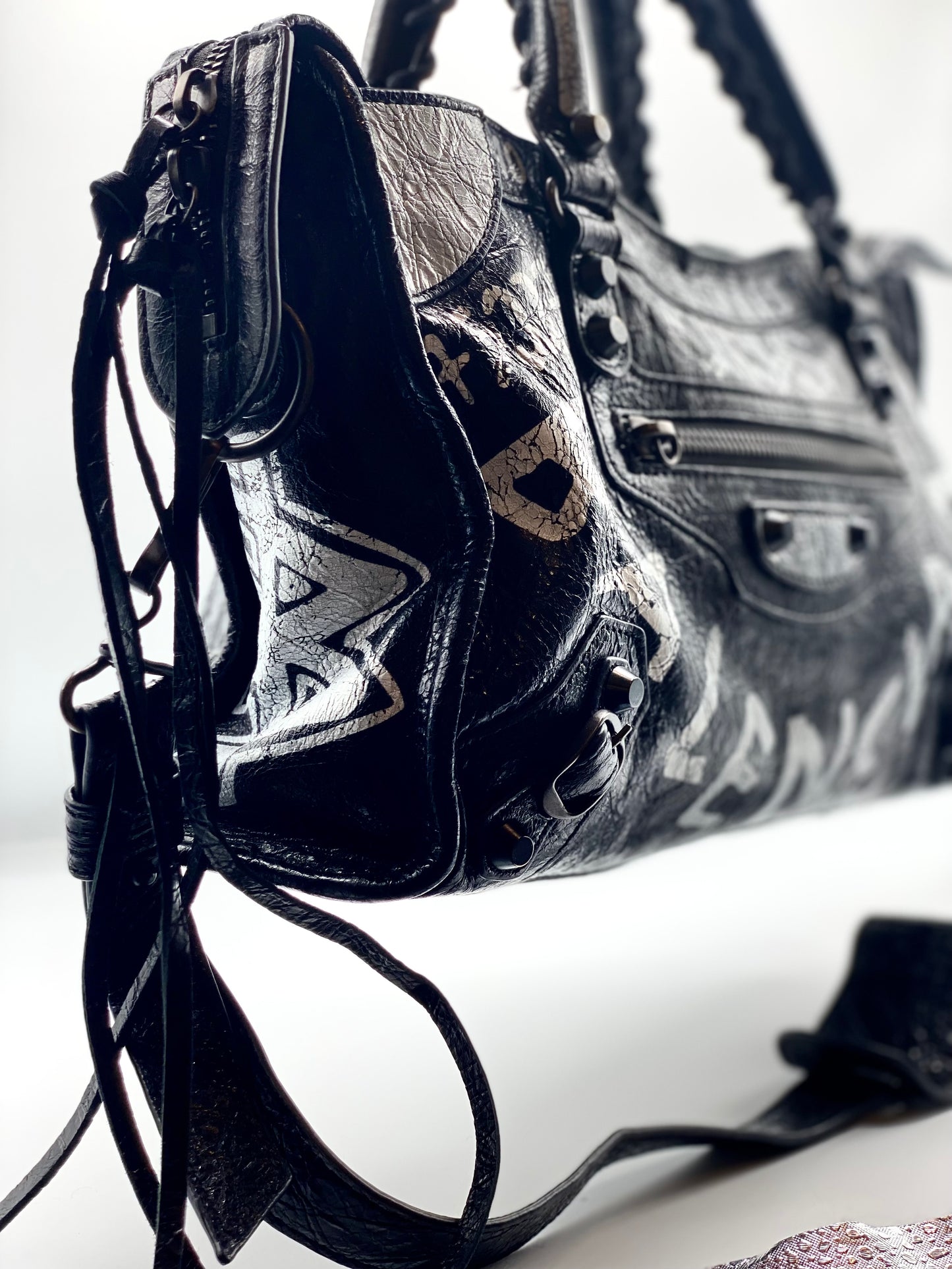 BALENCIAGA | Le City Graffiti Limited Edition