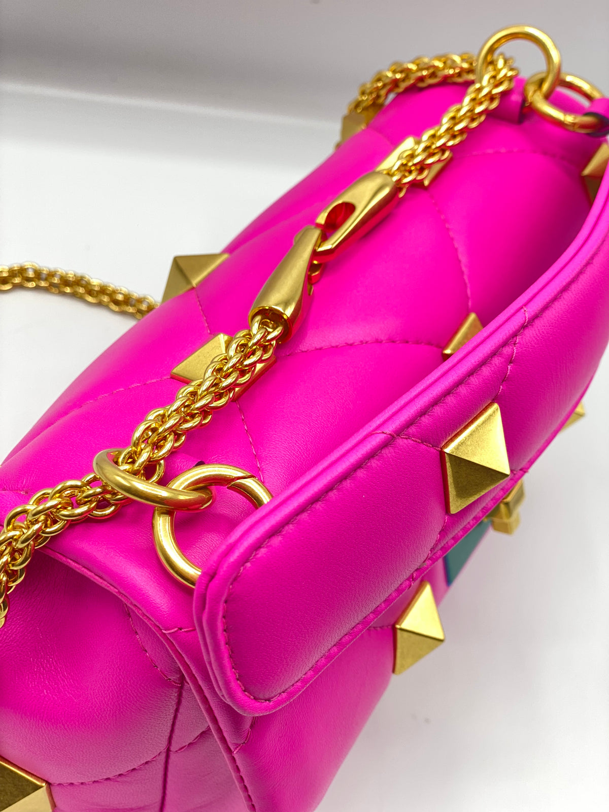 VALENTINO | Medium Fuchsia  Bag Roman Stud In Nappa Leather