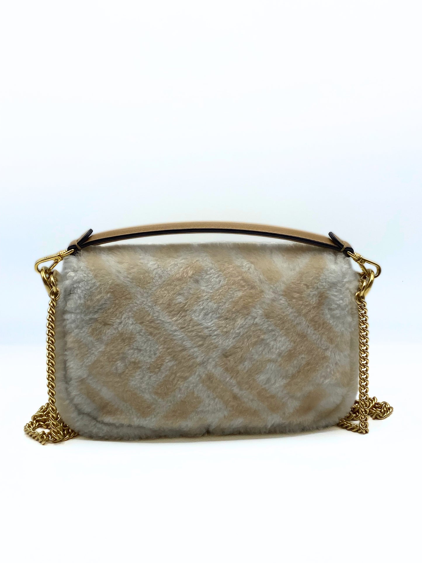 FENDI | Baguette Sherling Small