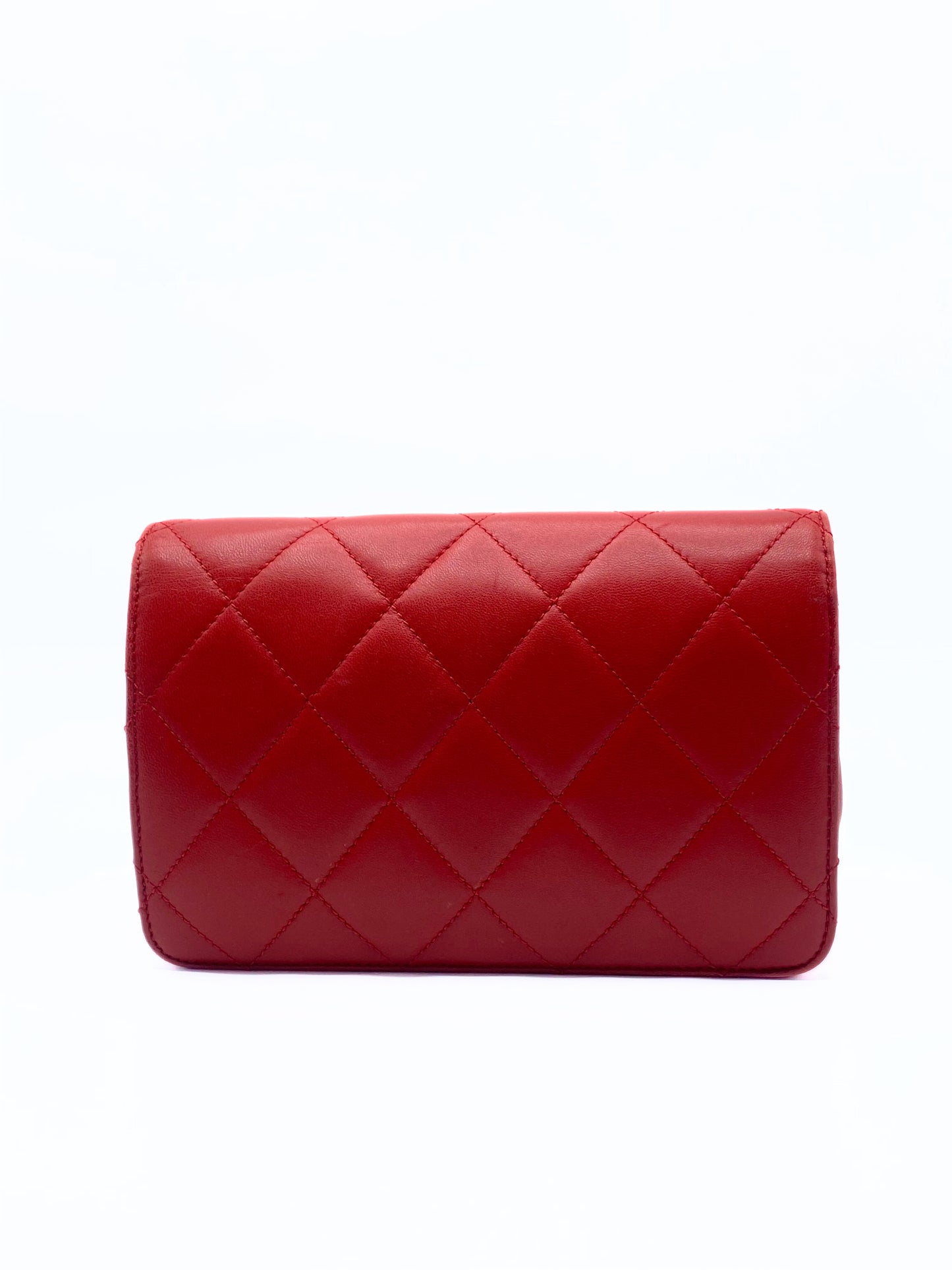 CHANEL | Golden Class Wallet on Chain