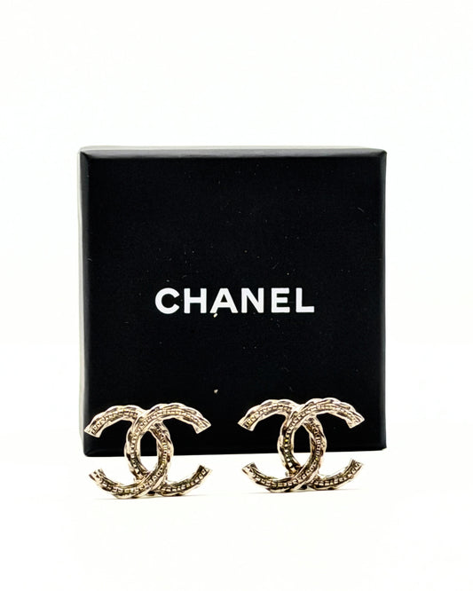 CHANEL | CC Logo Clip  Earrings