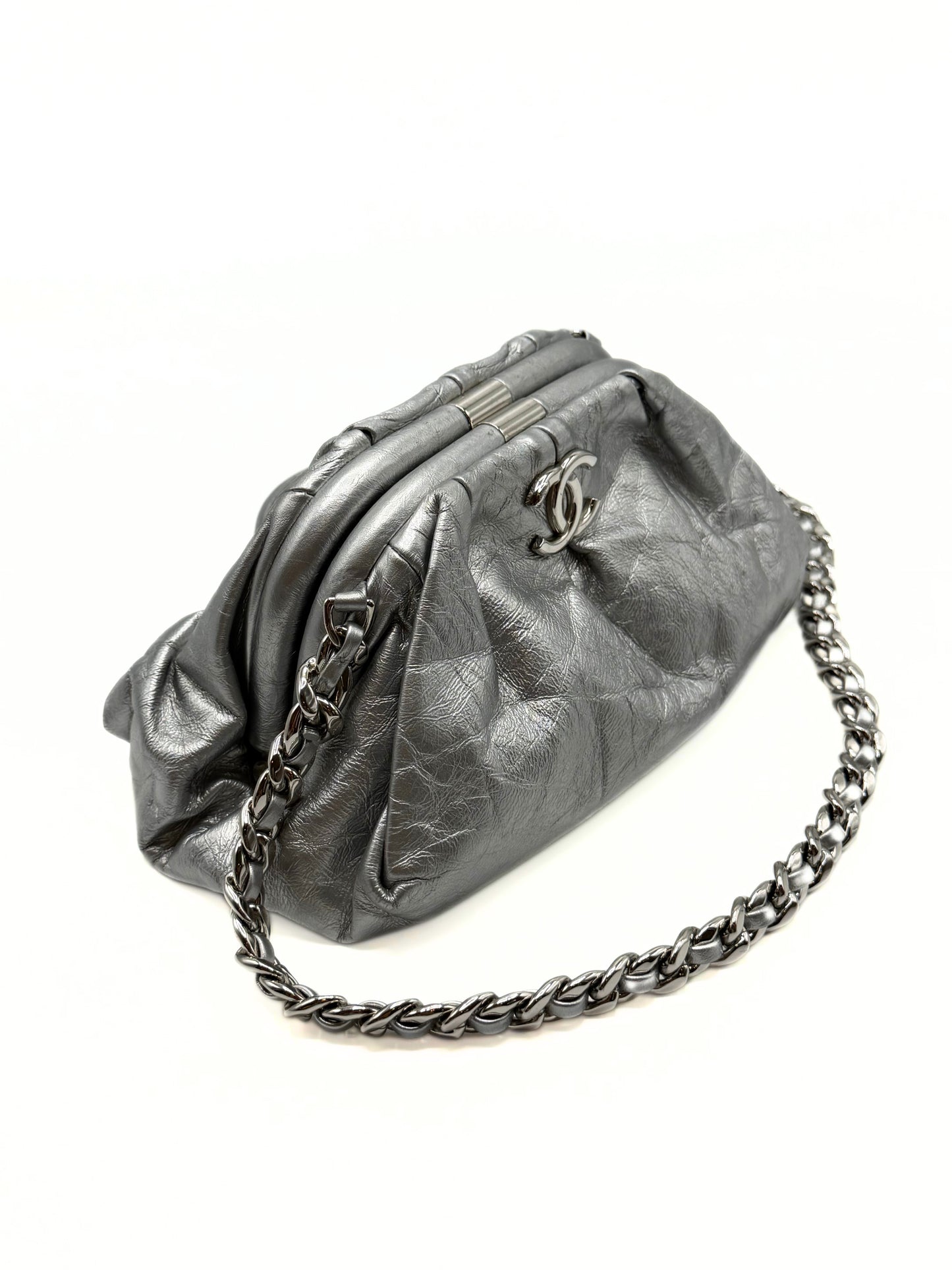 CHANEL | Kiss Lock Silver Chain Clutch