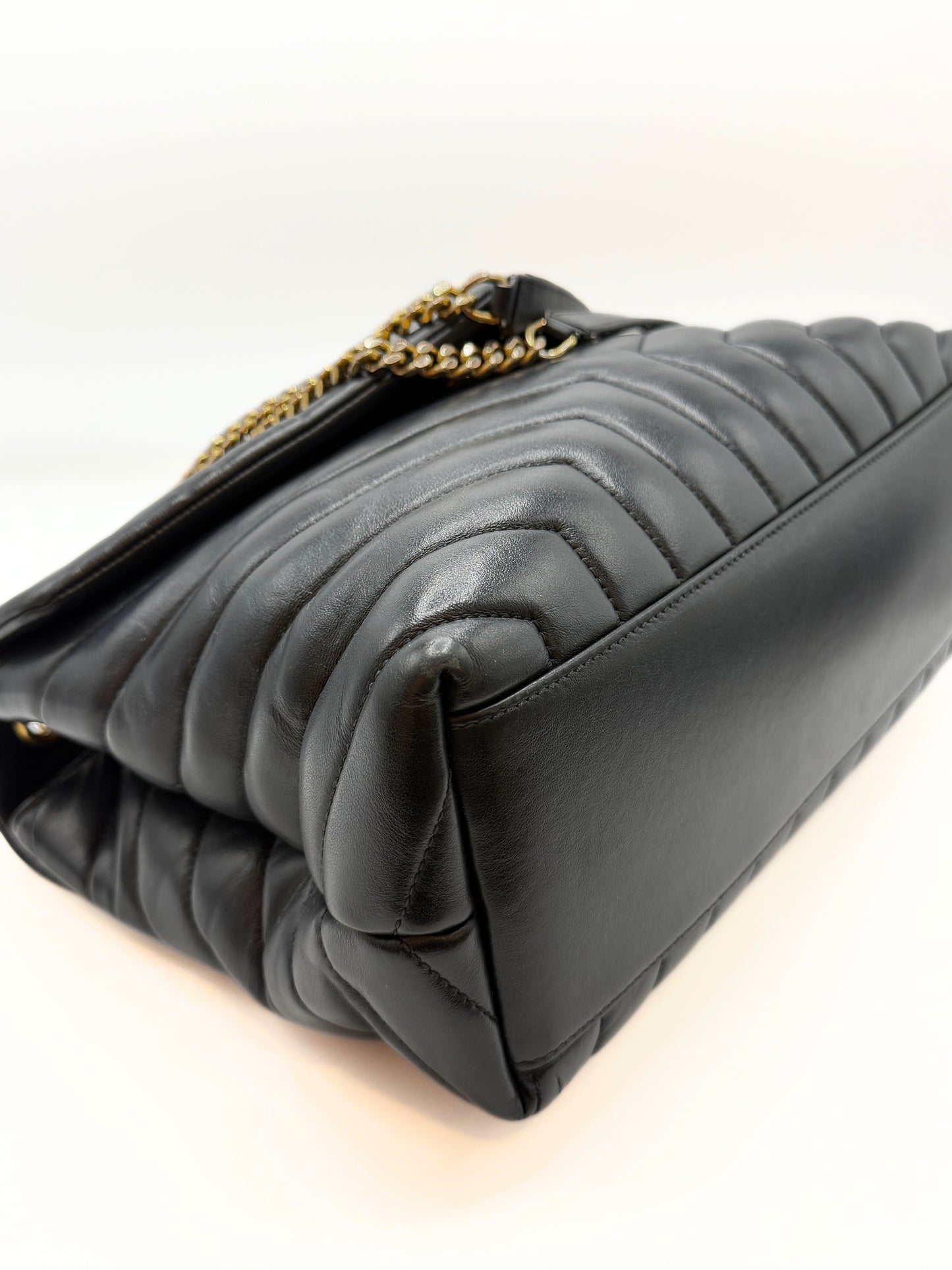 SAINT LAURENT | Loulou Medium Bag