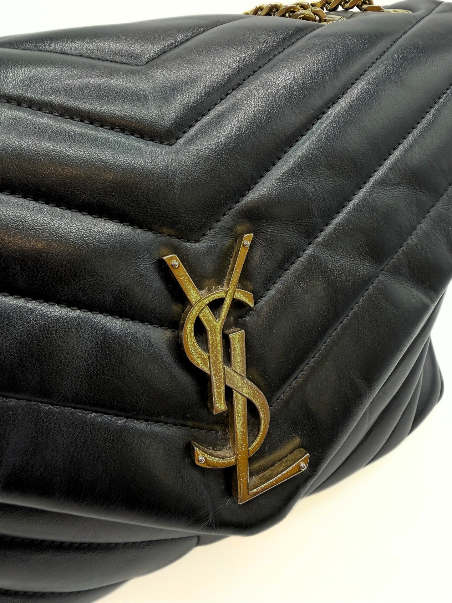 SAINT LAURENT | Loulou Medium Bag