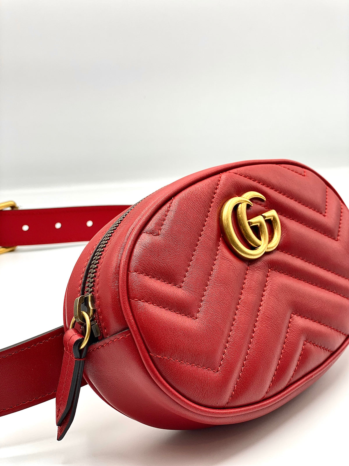 GUCCI | Marmont Red Belt Bag