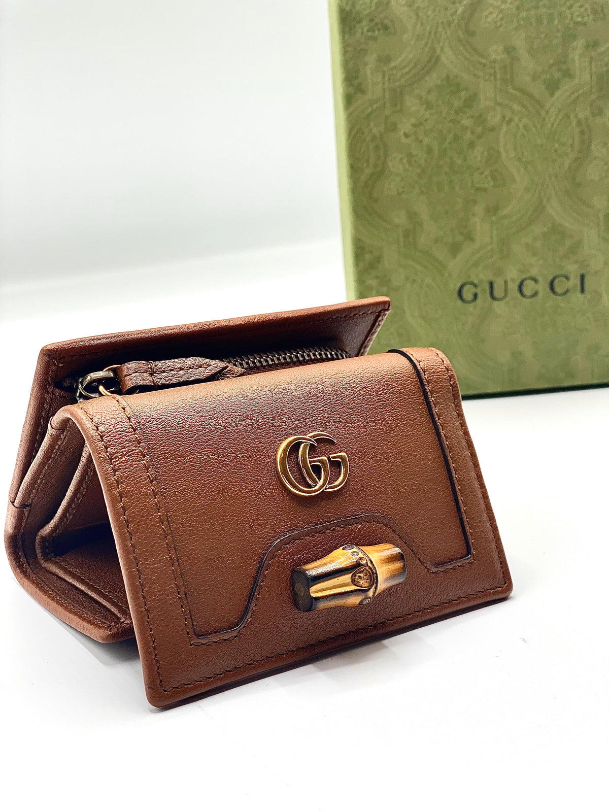 GUCCI |  Diana Trifold Wallet