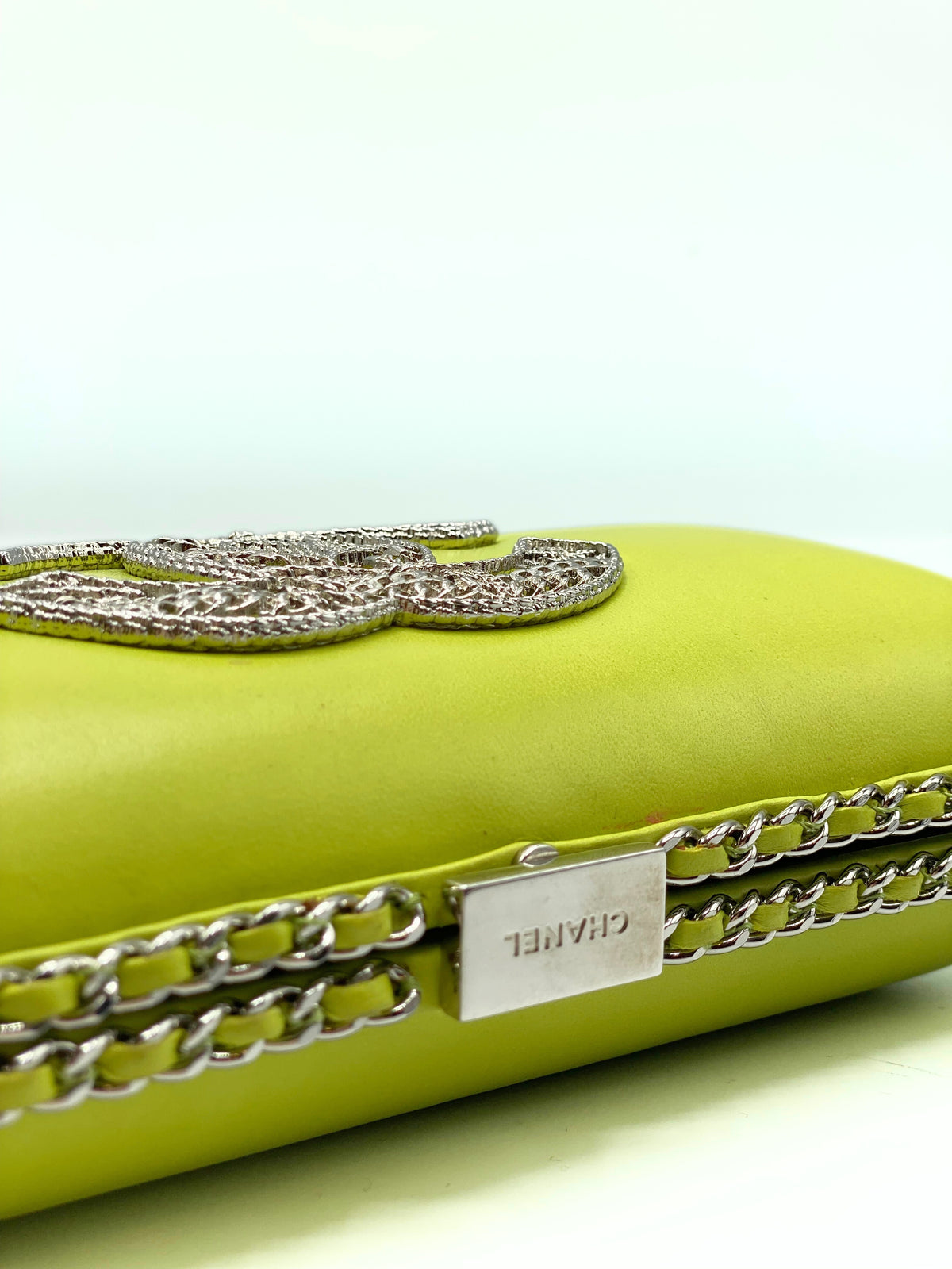 CHANEL | Kiss Lock CC Clutch Lime