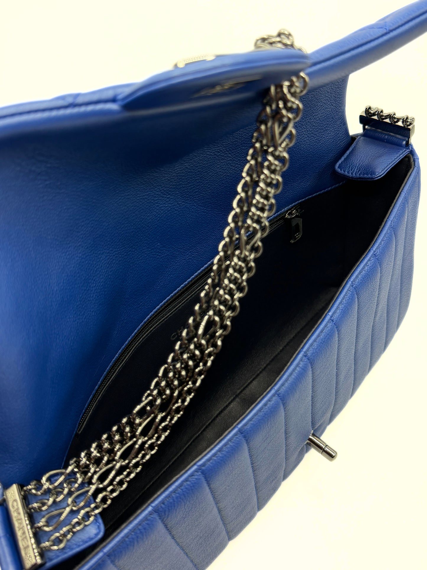 CHANEL | Multi Chain Flap Bag