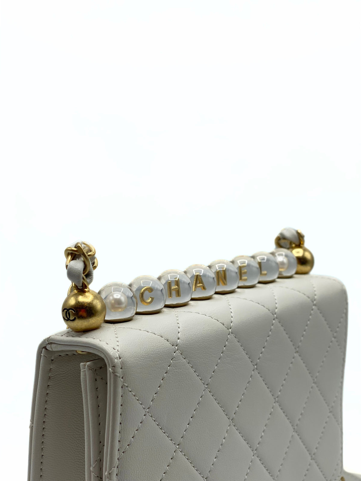 CHANEL | Mini Chic Pearls