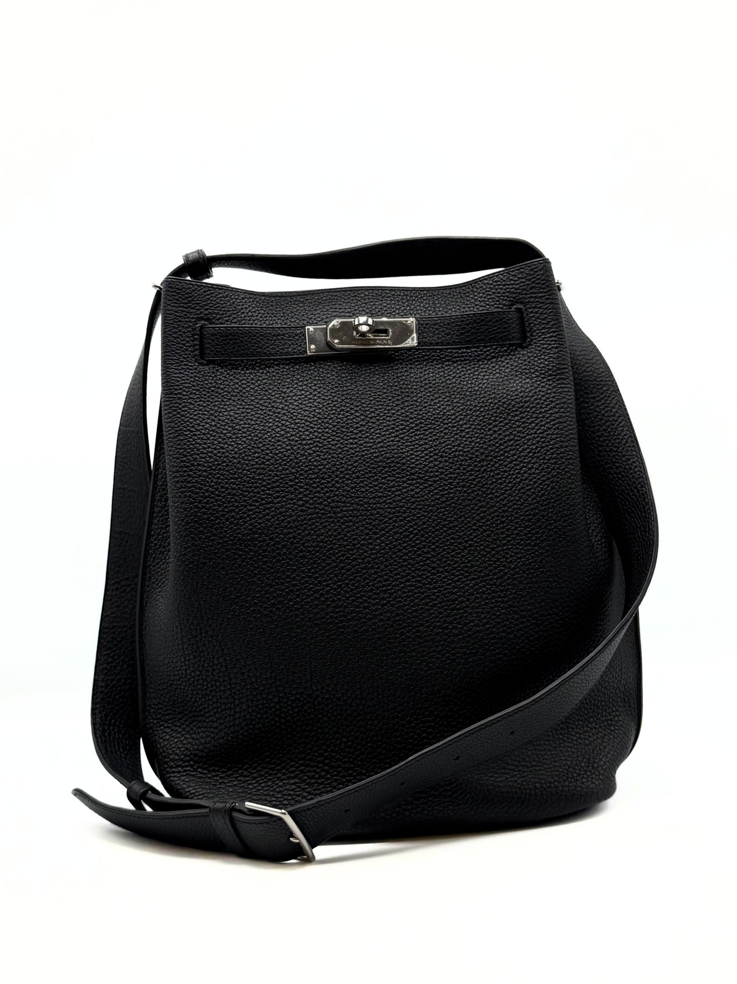 HERMES | So Kelly 22 Bucket Bag