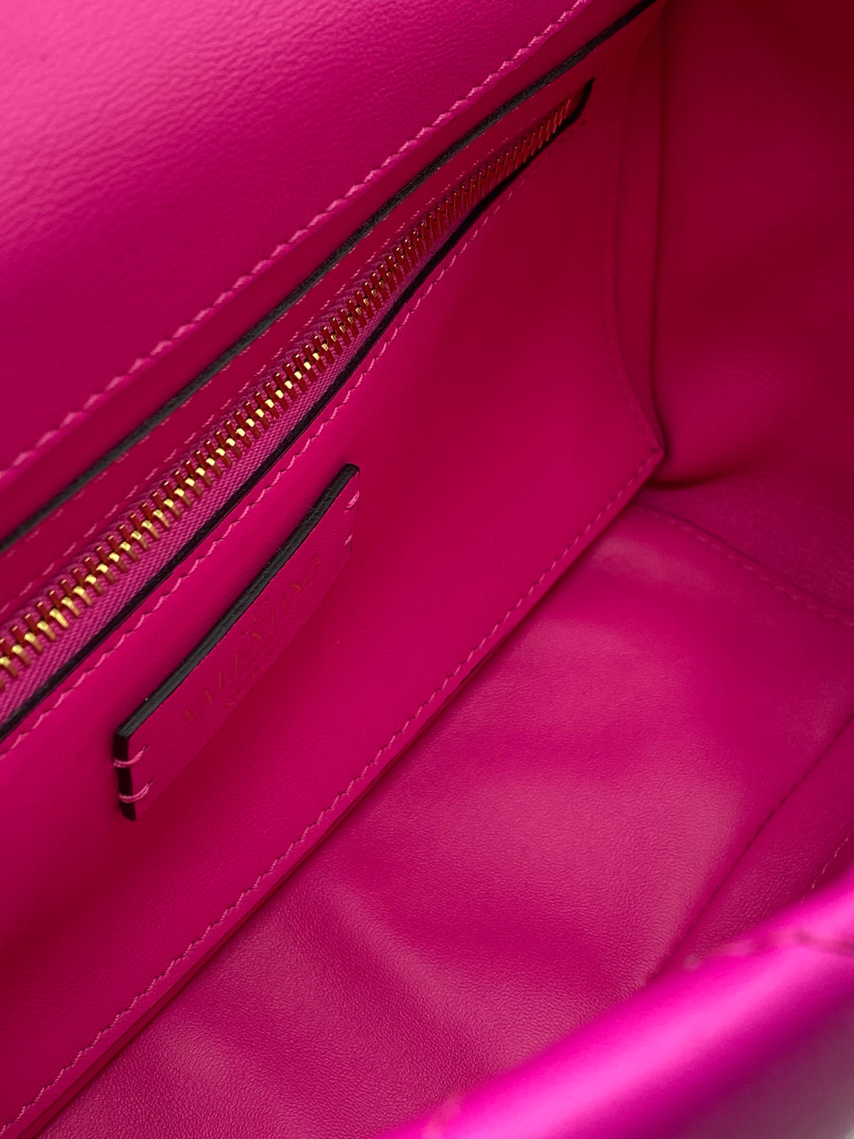 VALENTINO | Medium Fuchsia  Bag Roman Stud In Nappa Leather