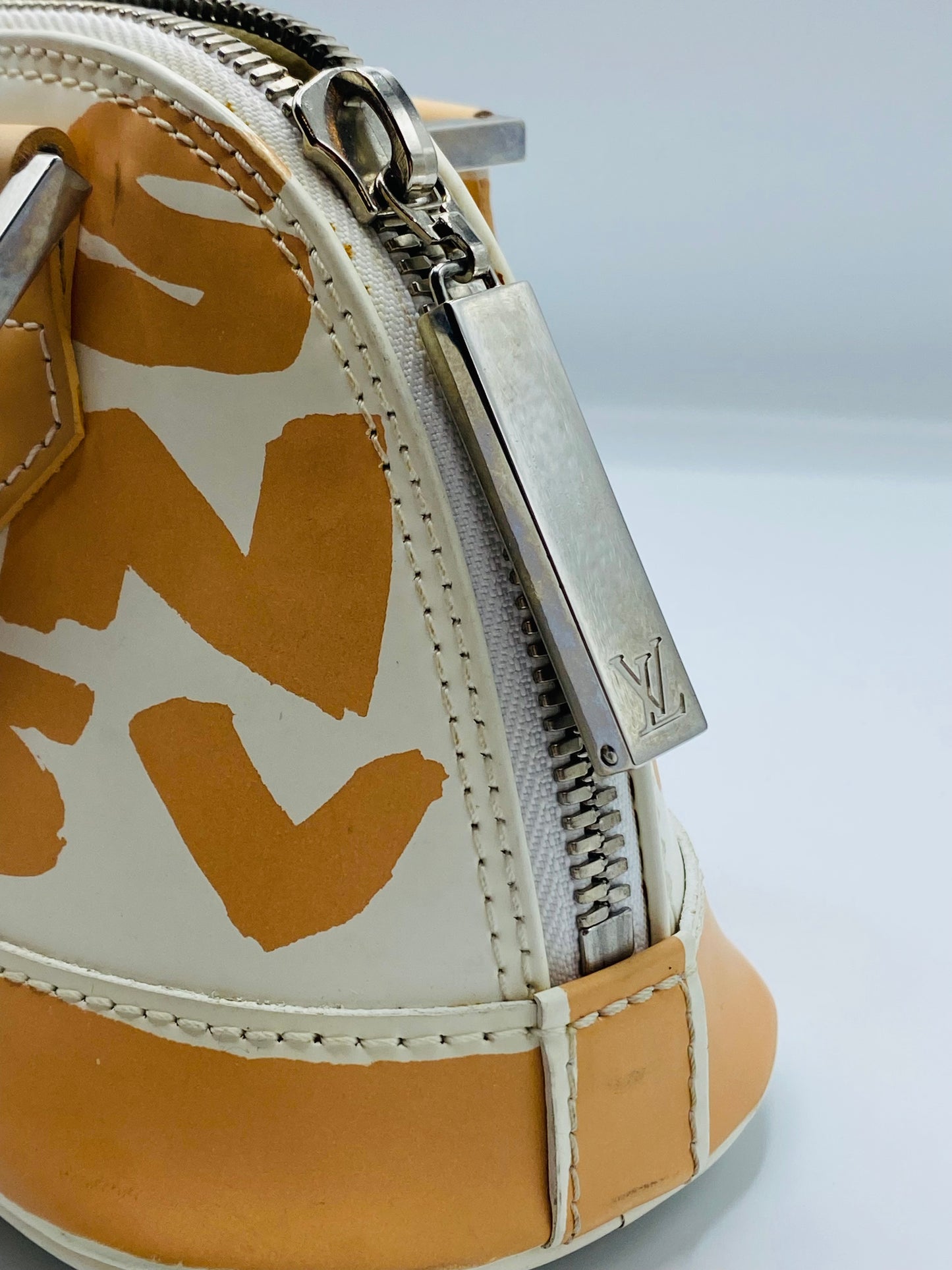 LOUIS VUITTON | Alma Mini Graffiti Limited Edition