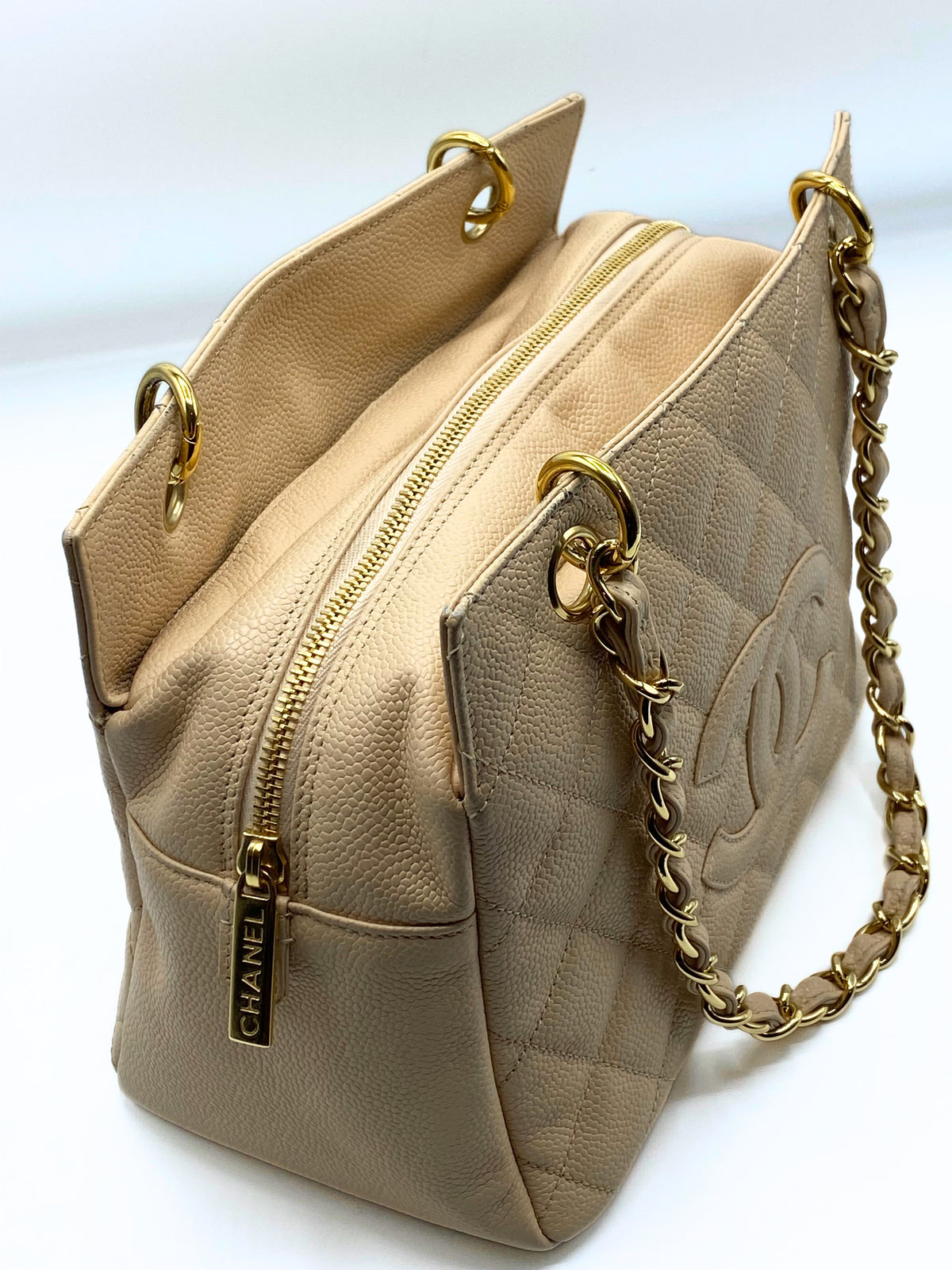 CHANEL | Pst In Beige Caviar