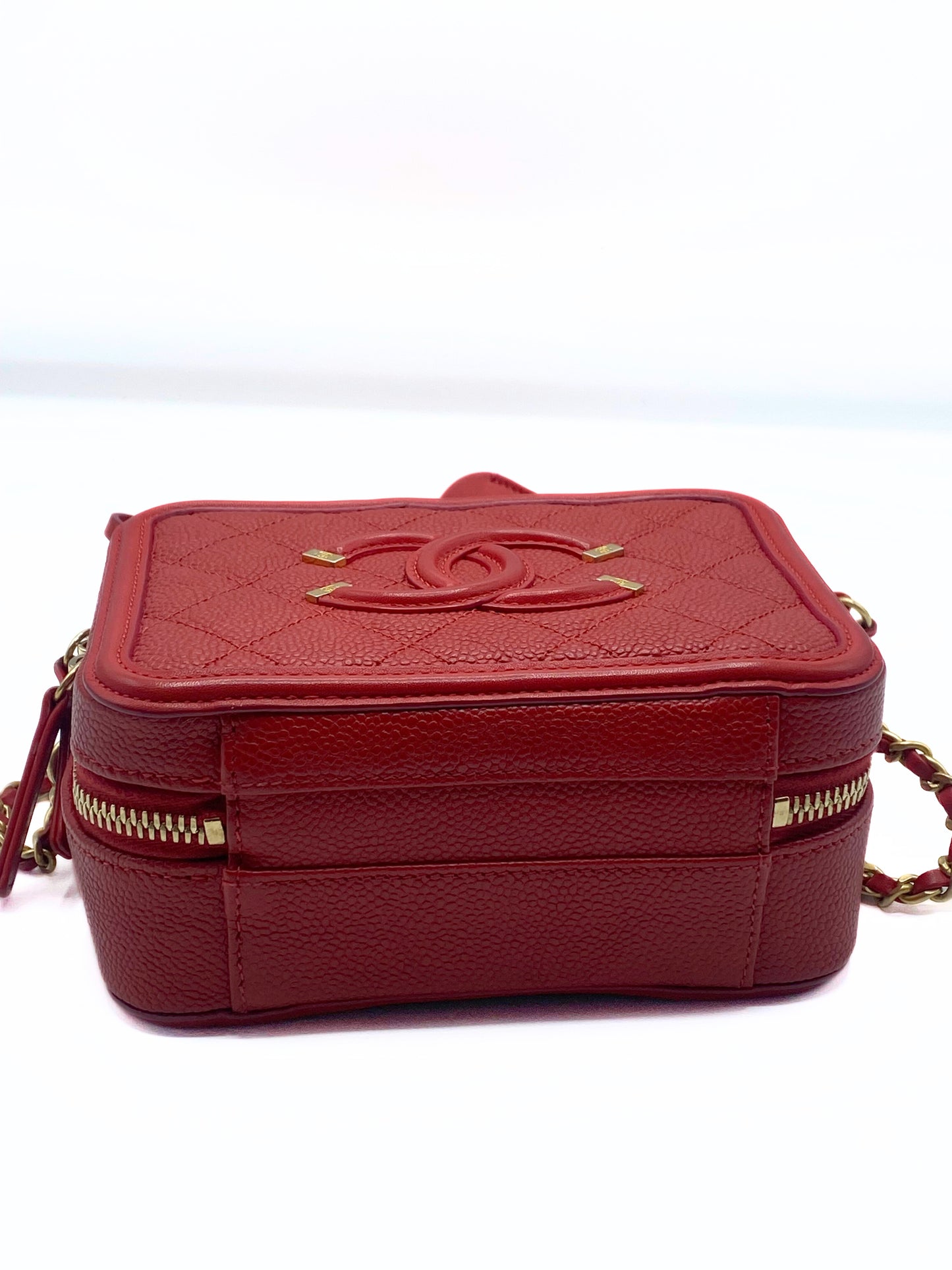 CHANEL | Vanity Small Red Caviar