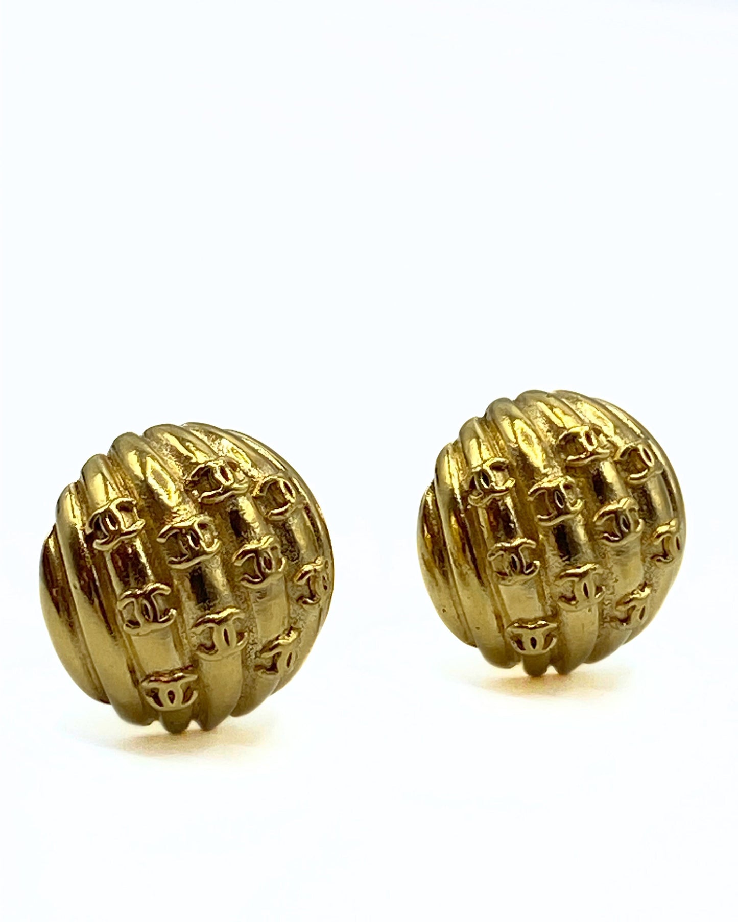CHANEL | CC Dome Earrings Vintage