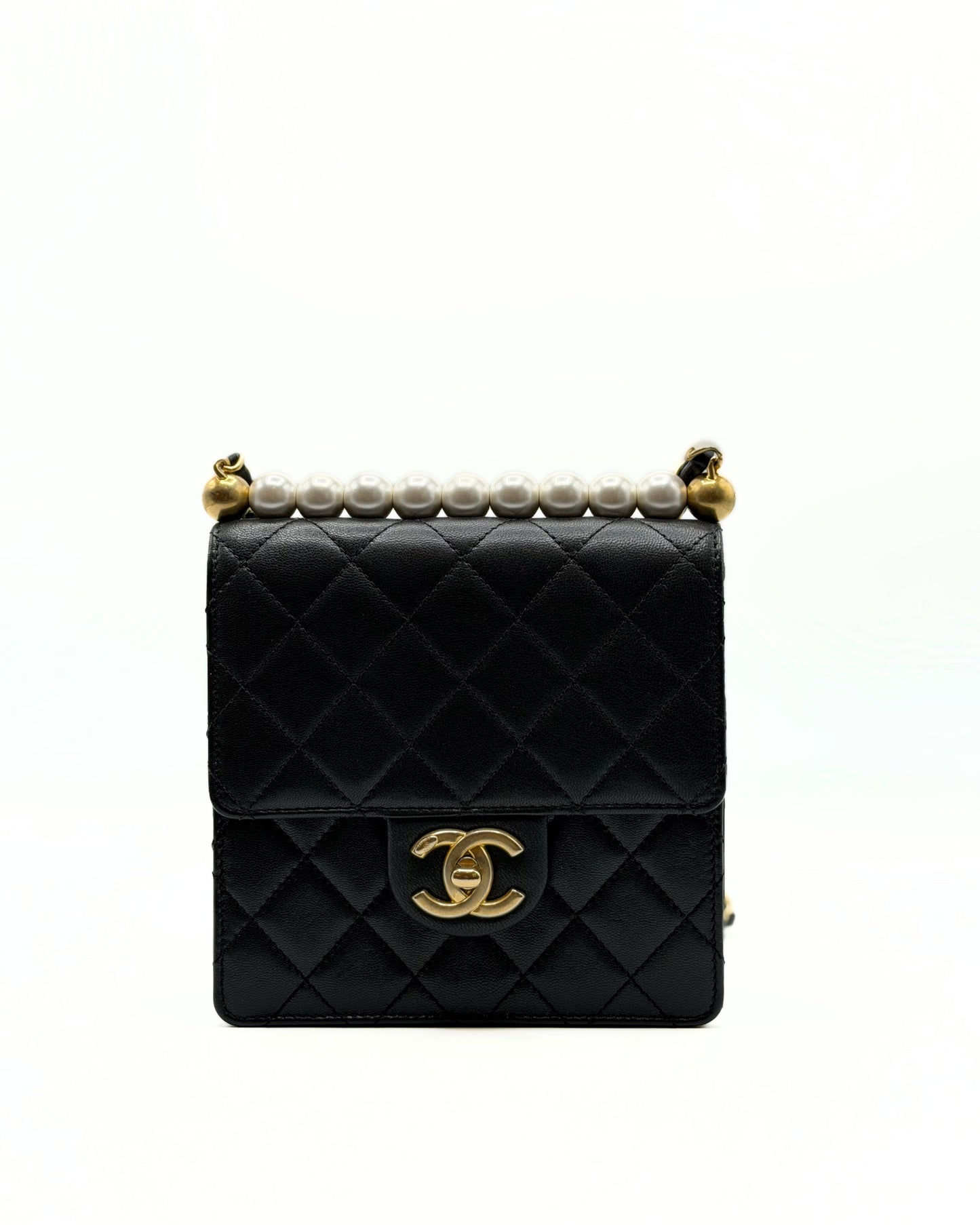 CHANEL | Mini Chic Pearl