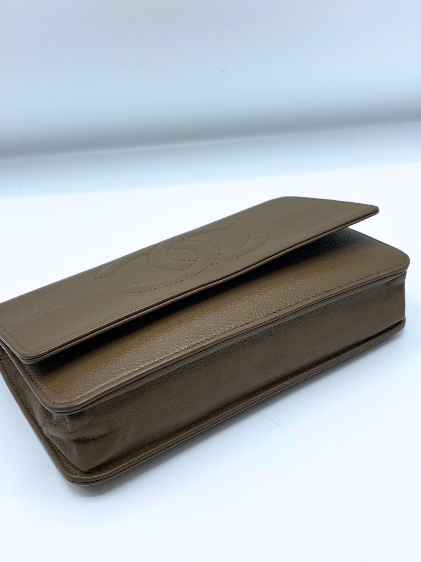 CHANEL | CC Wallet on Chain Khaki