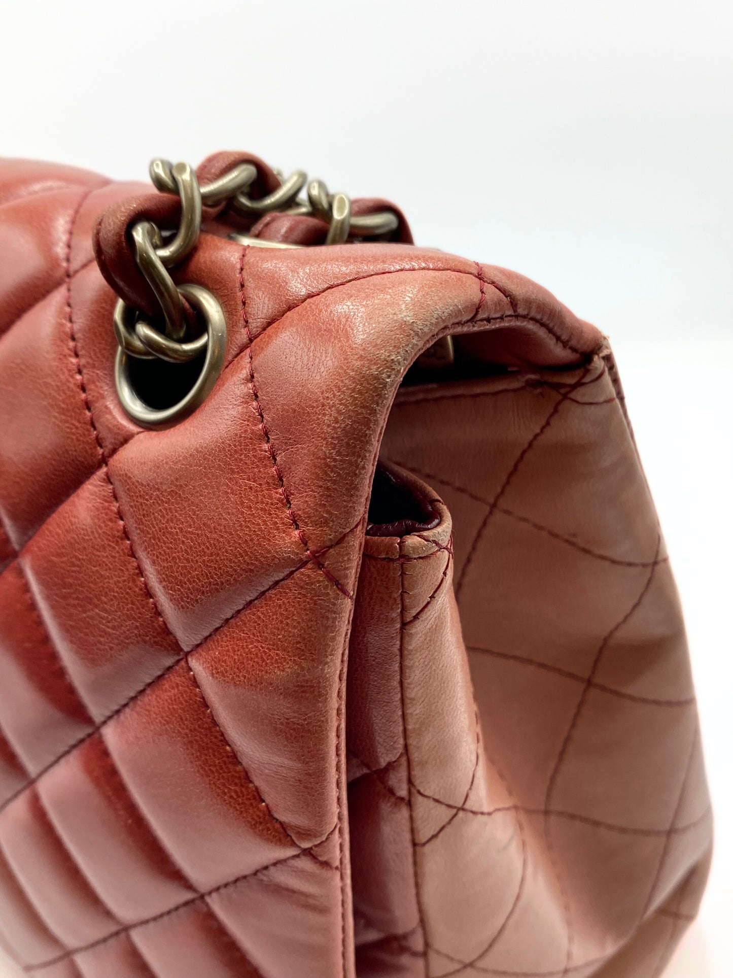 CHANEL | Maxi Jumbo Single Flap Ombre Degradé