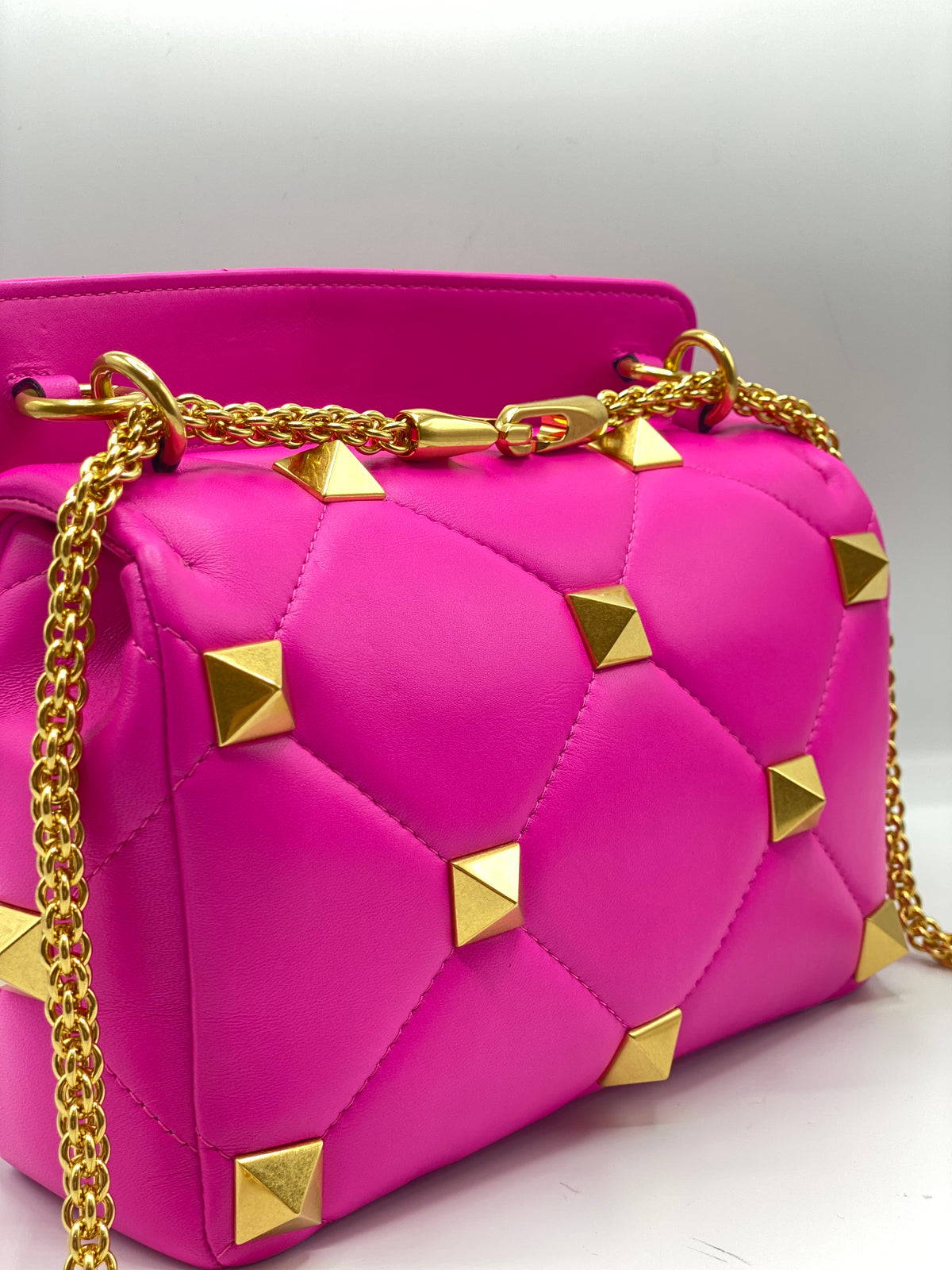 VALENTINO | Medium Fuchsia  Bag Roman Stud In Nappa Leather