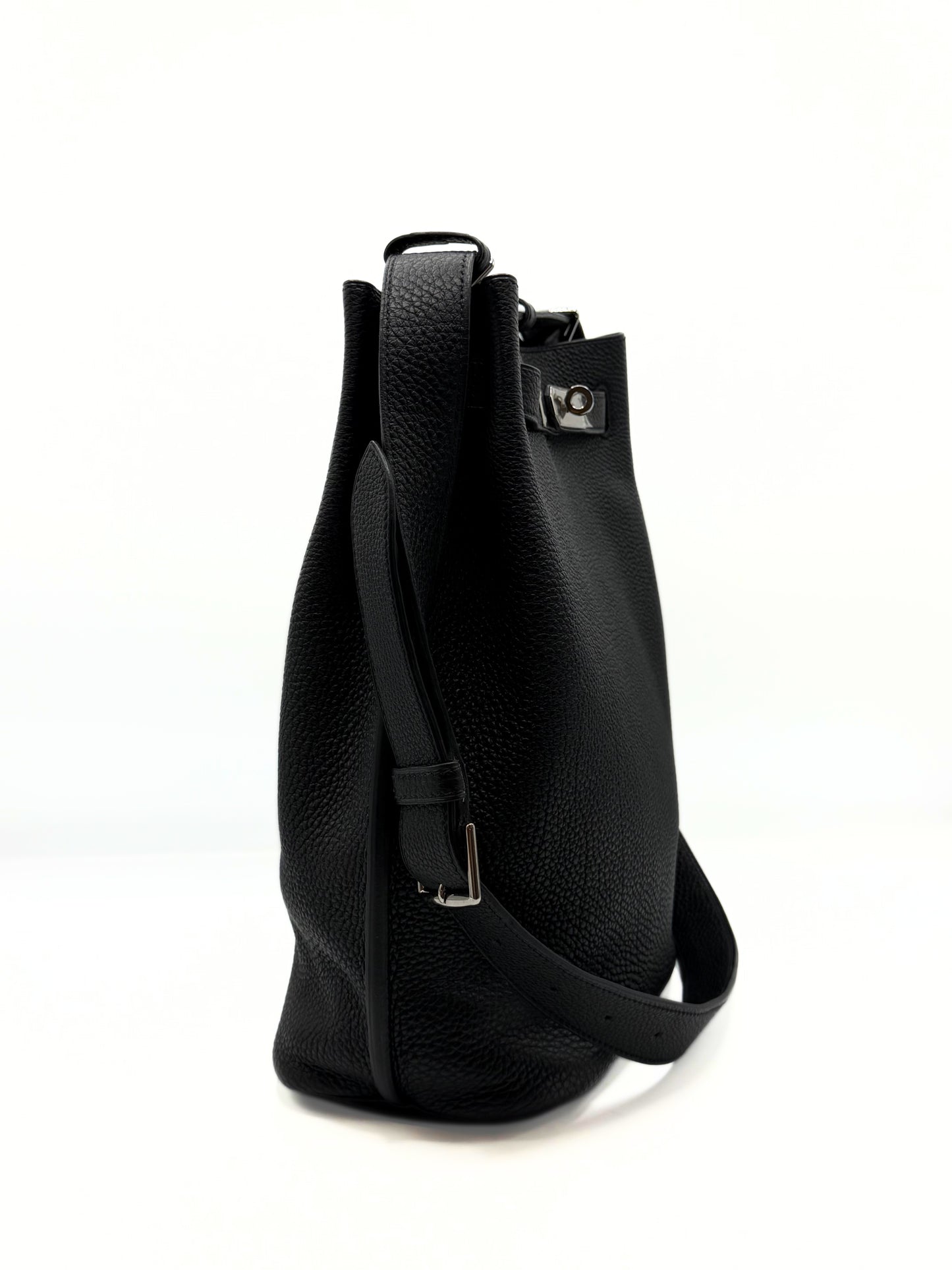 HERMES | So Kelly 22 Bucket Bag