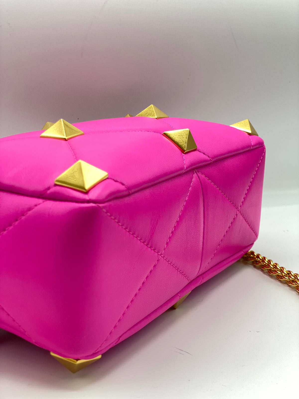 VALENTINO | Medium Fuchsia  Bag Roman Stud In Nappa Leather