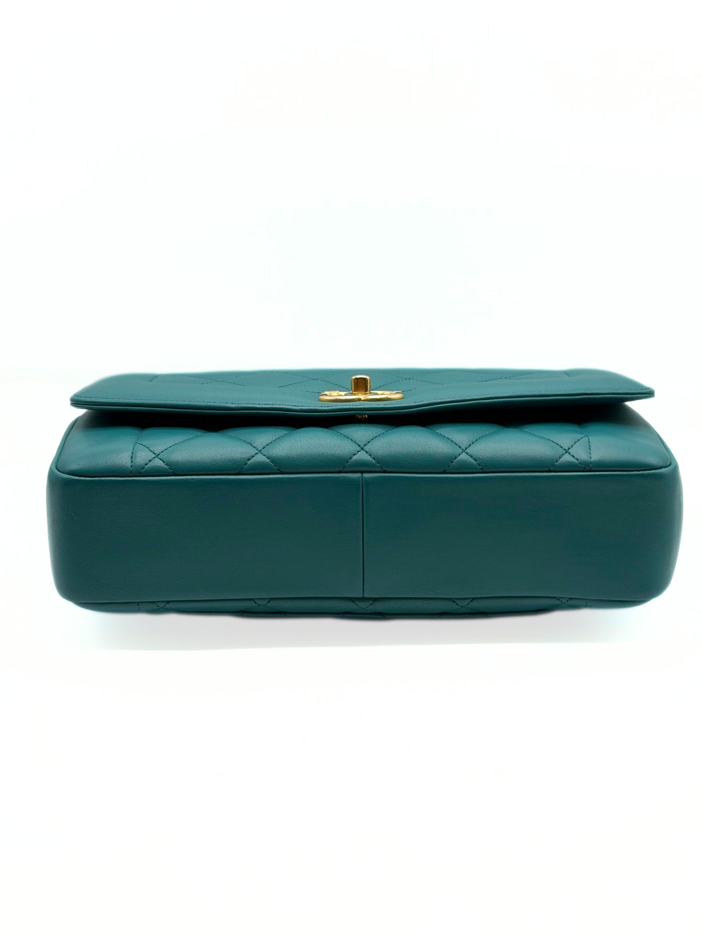 CHANEL | Diana Reissue Jumbo Classic Flap Bag