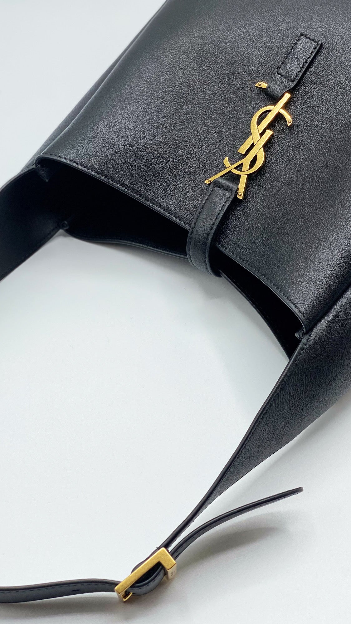 SAINT LAURENT | 5 è 7 Small Hobo Bag