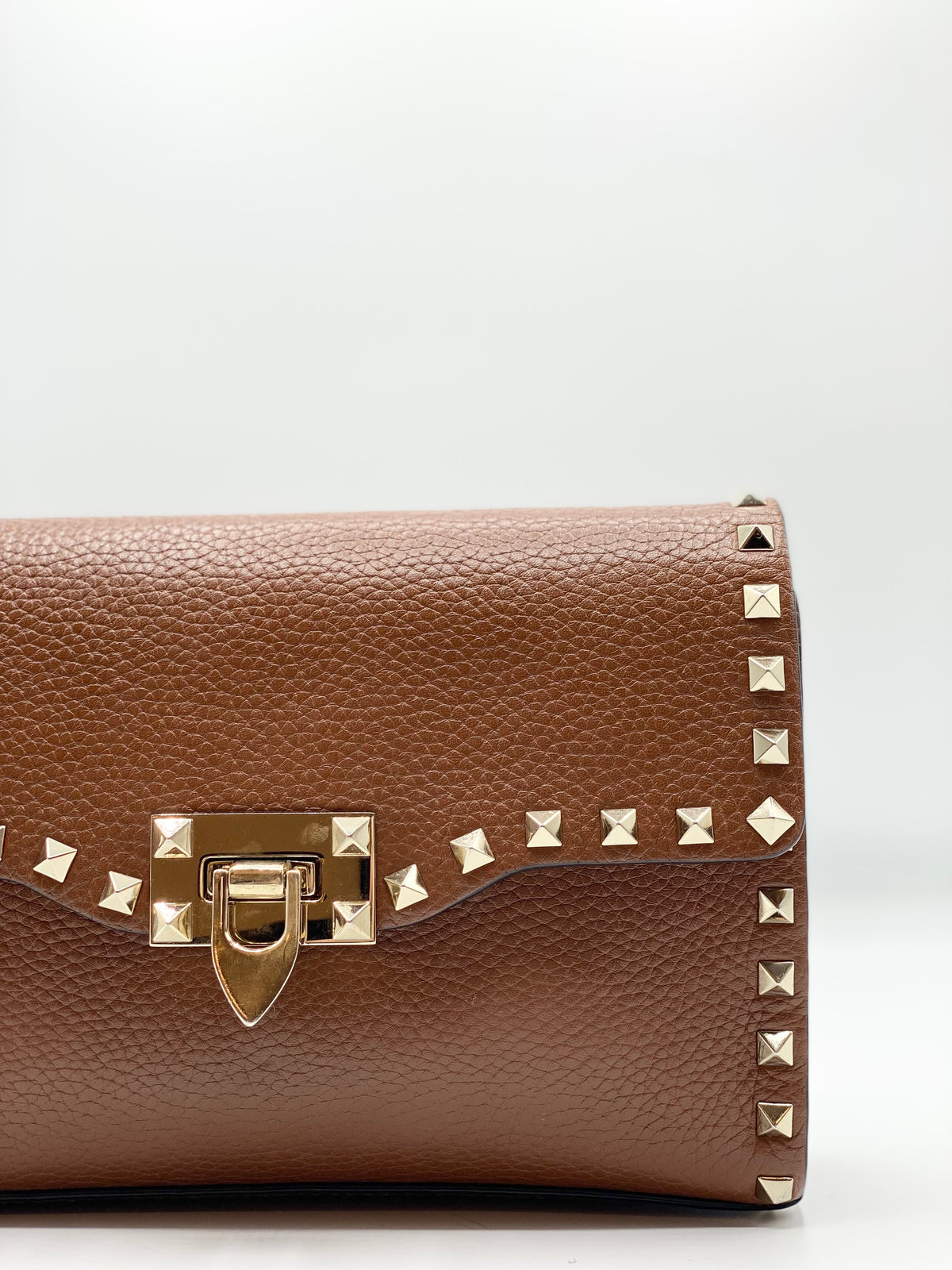 VALENTINO | Rockstud Crossbody in Gold