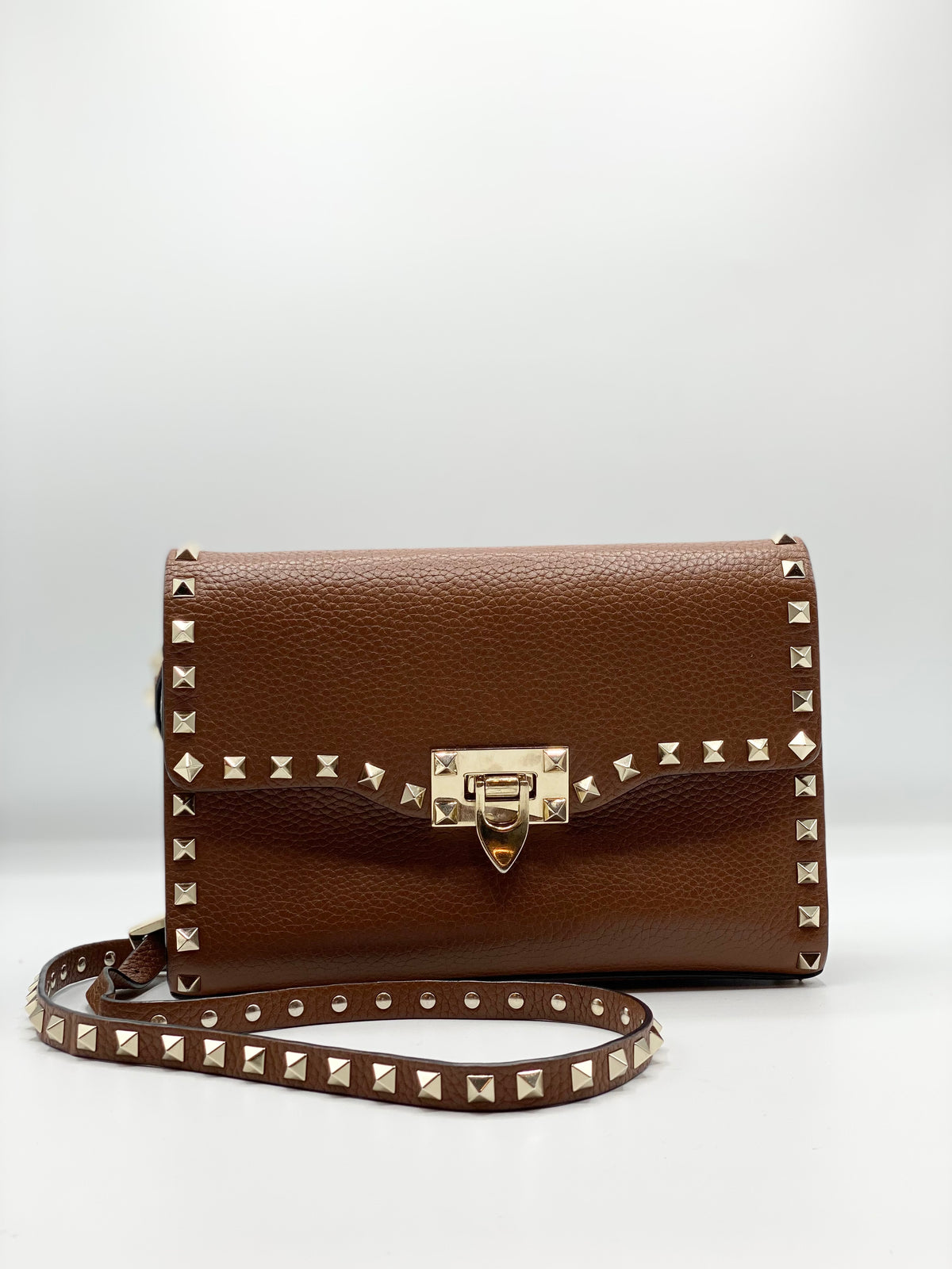 VALENTINO | Rockstud Crossbody in Gold