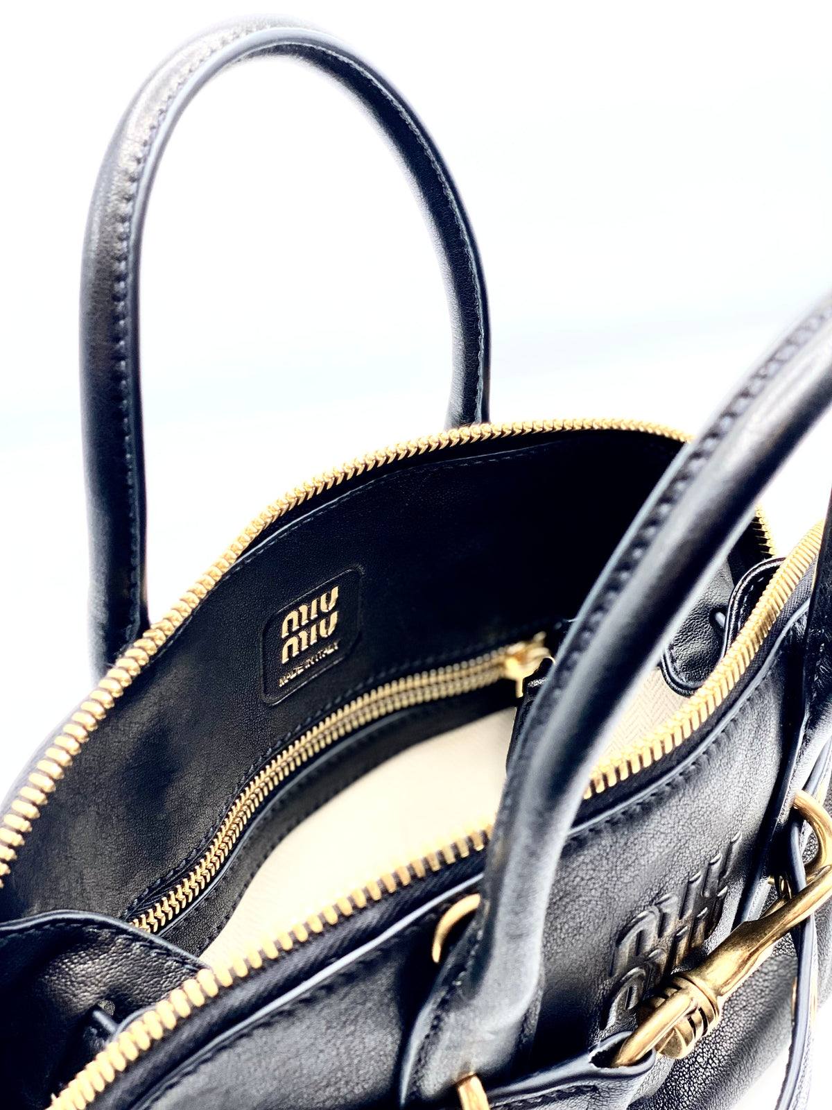 MIU MIU | Aventure Black Bag