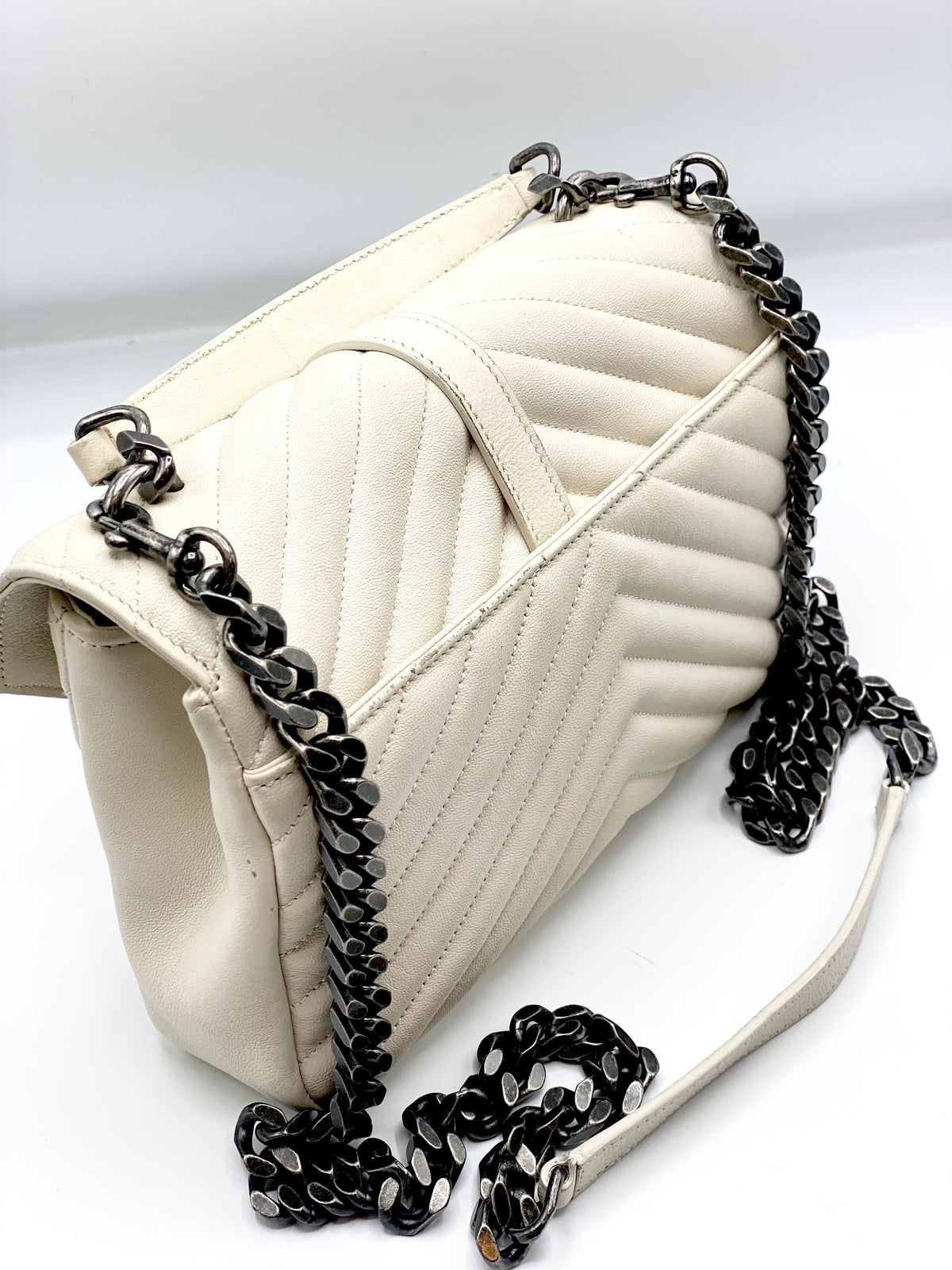 SAINT LAURENT | College White Chevron