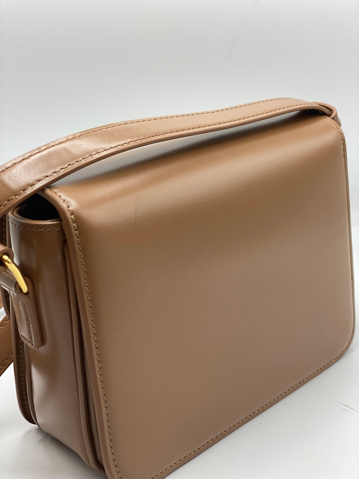 CELINE | Teen Triomphe Bag In Shiny Calfskin Bronze