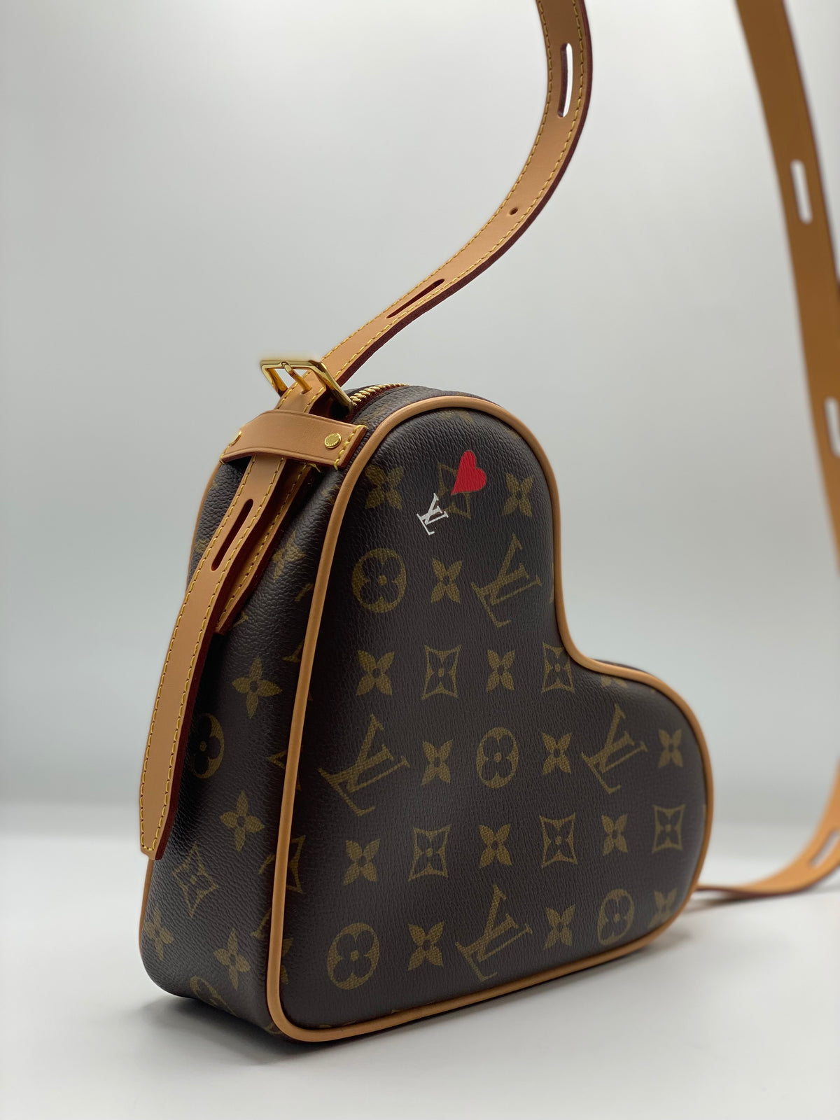 LOUIS VUITTON | Coeur Heart Bag Game On Monogram Limited Edition